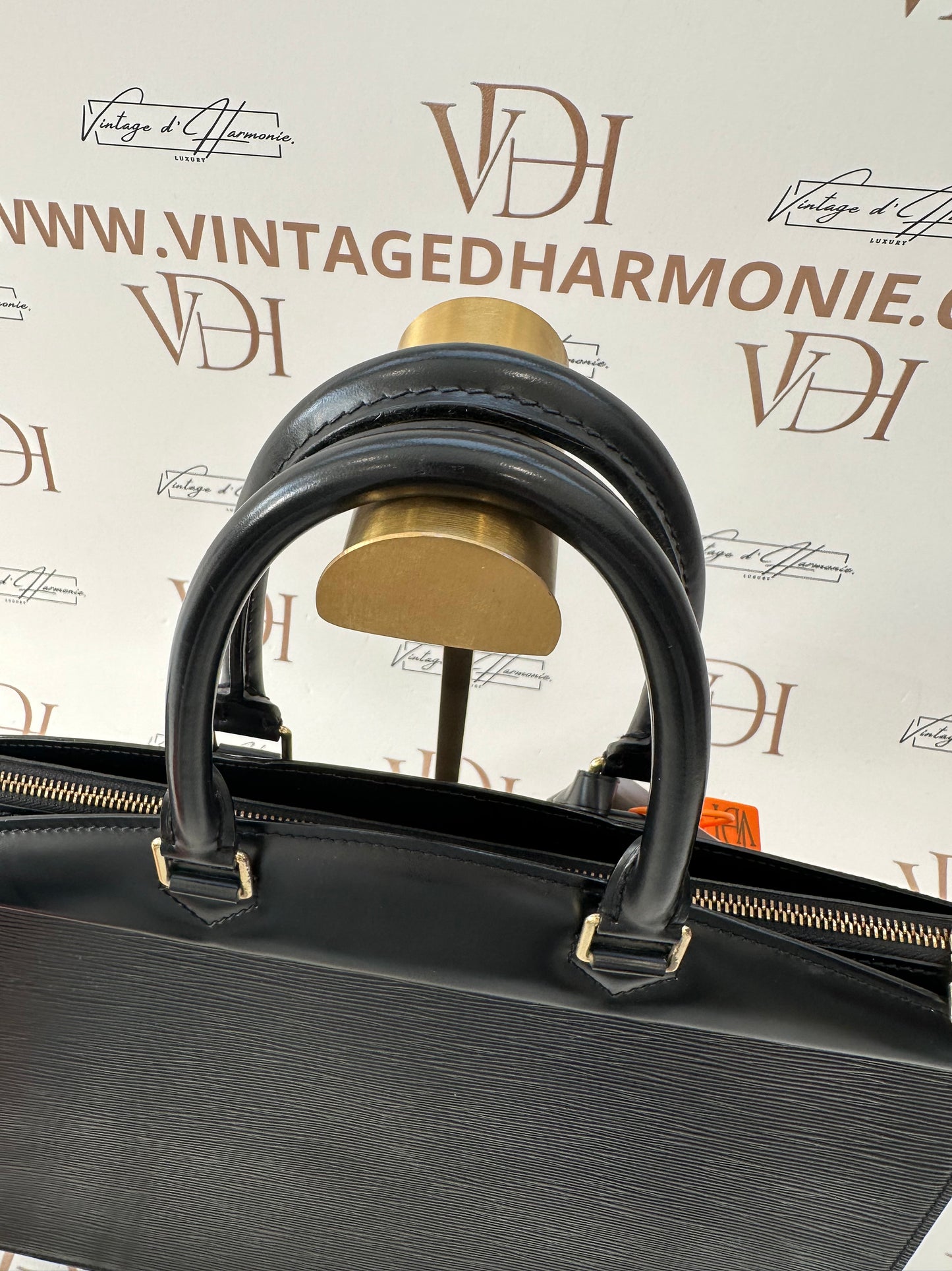 017808 - Louis Vuitton Black Epi Riviera