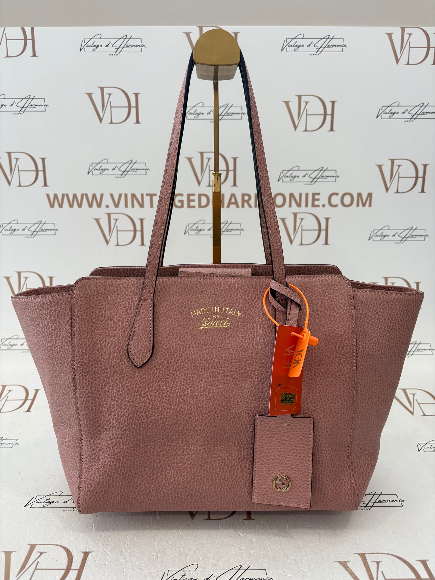 200948 - Gucci Swing Pink