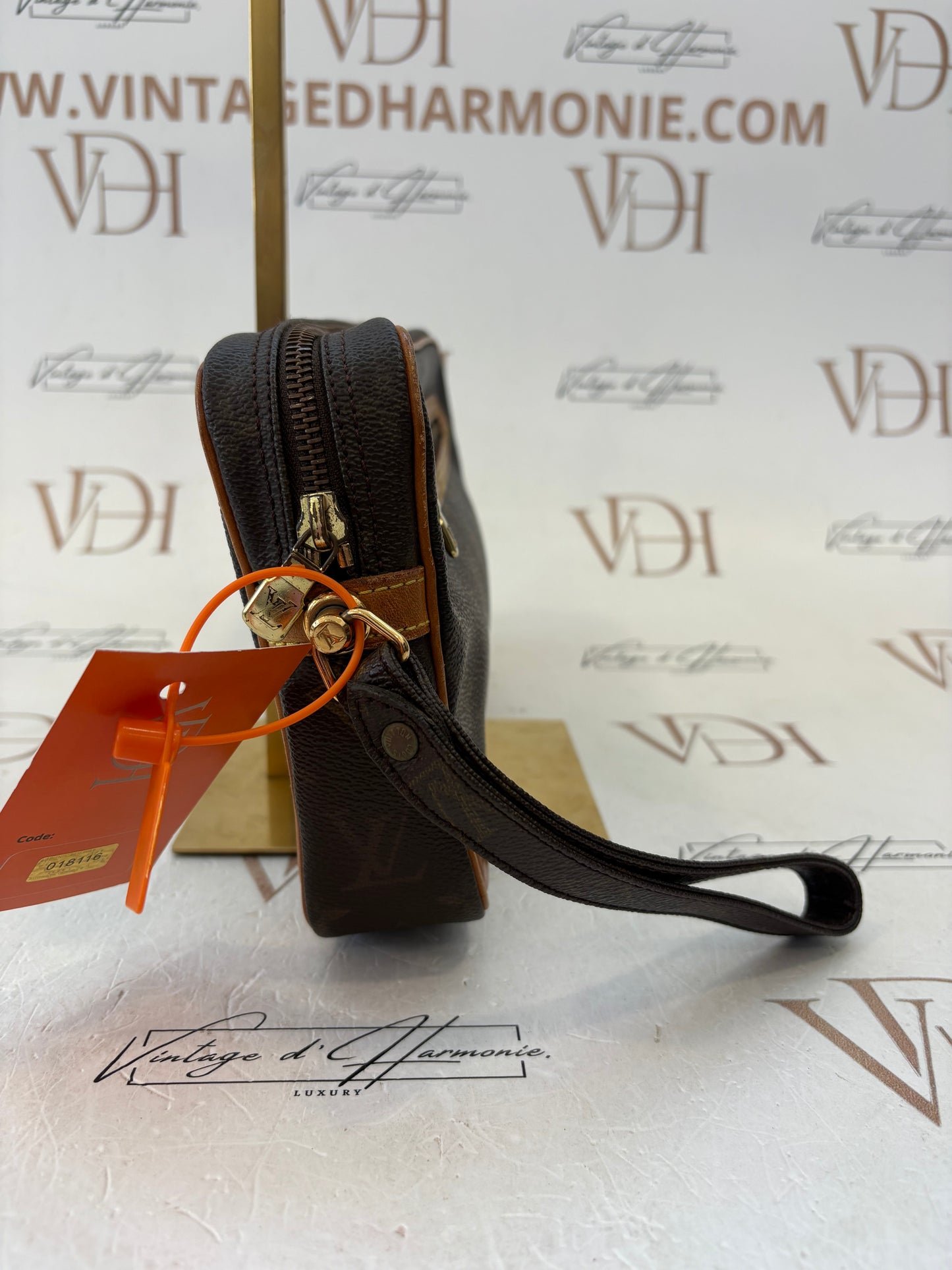 018116 - Louis Vuitton Dragonne GM