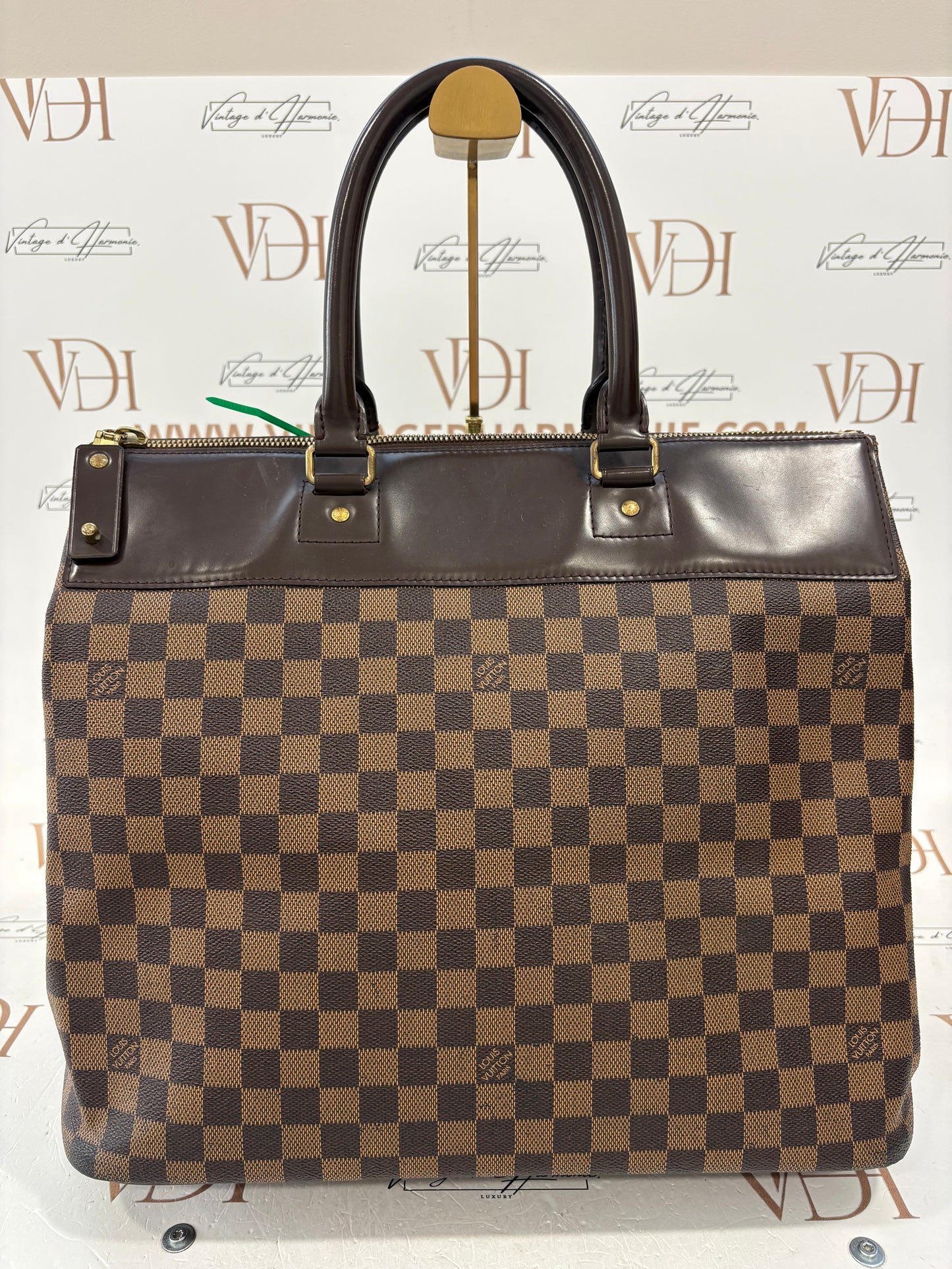 017157 - Louis Vuitton Greenwich PM