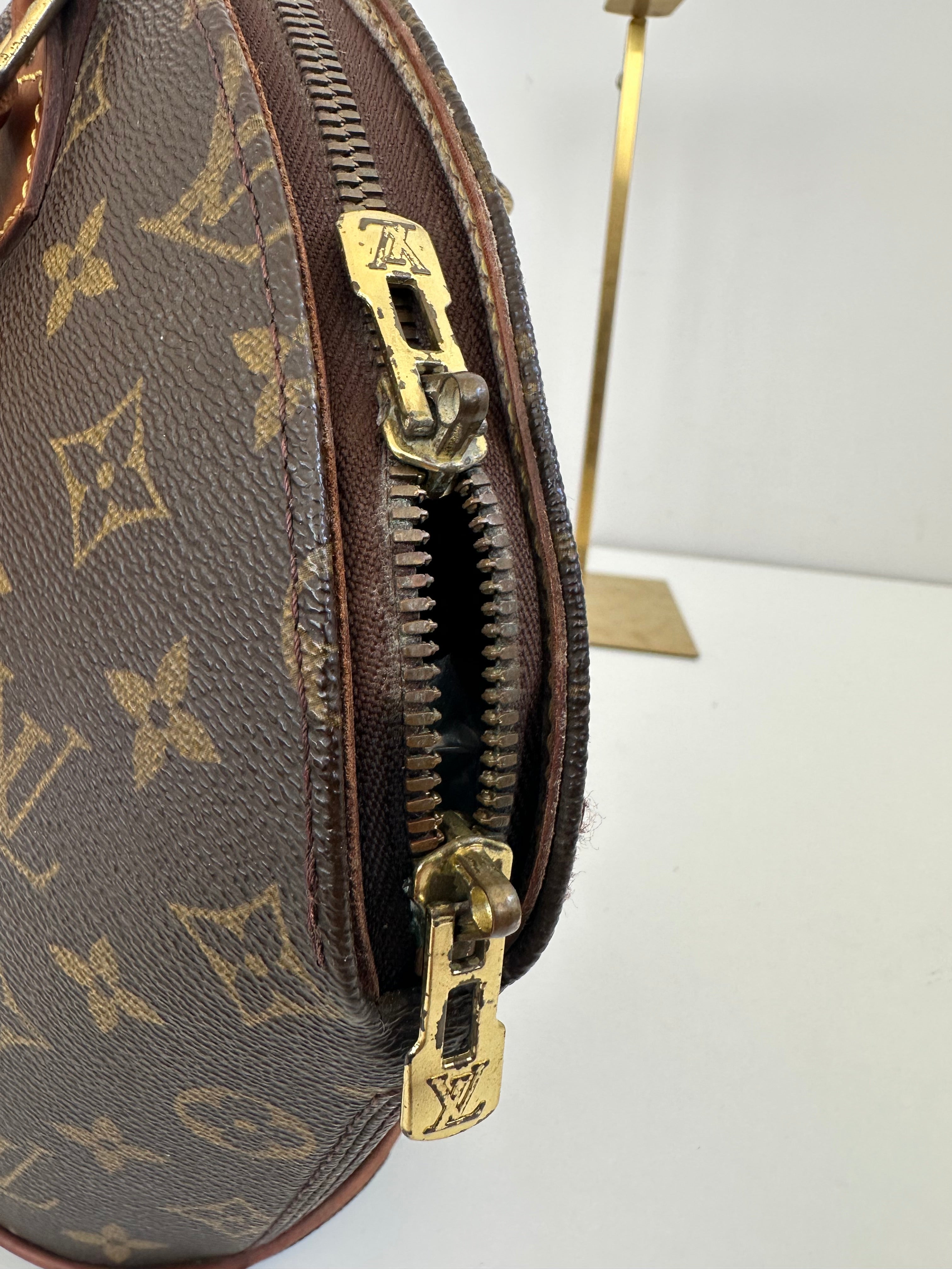 Louis Vuitton Ellipse PM