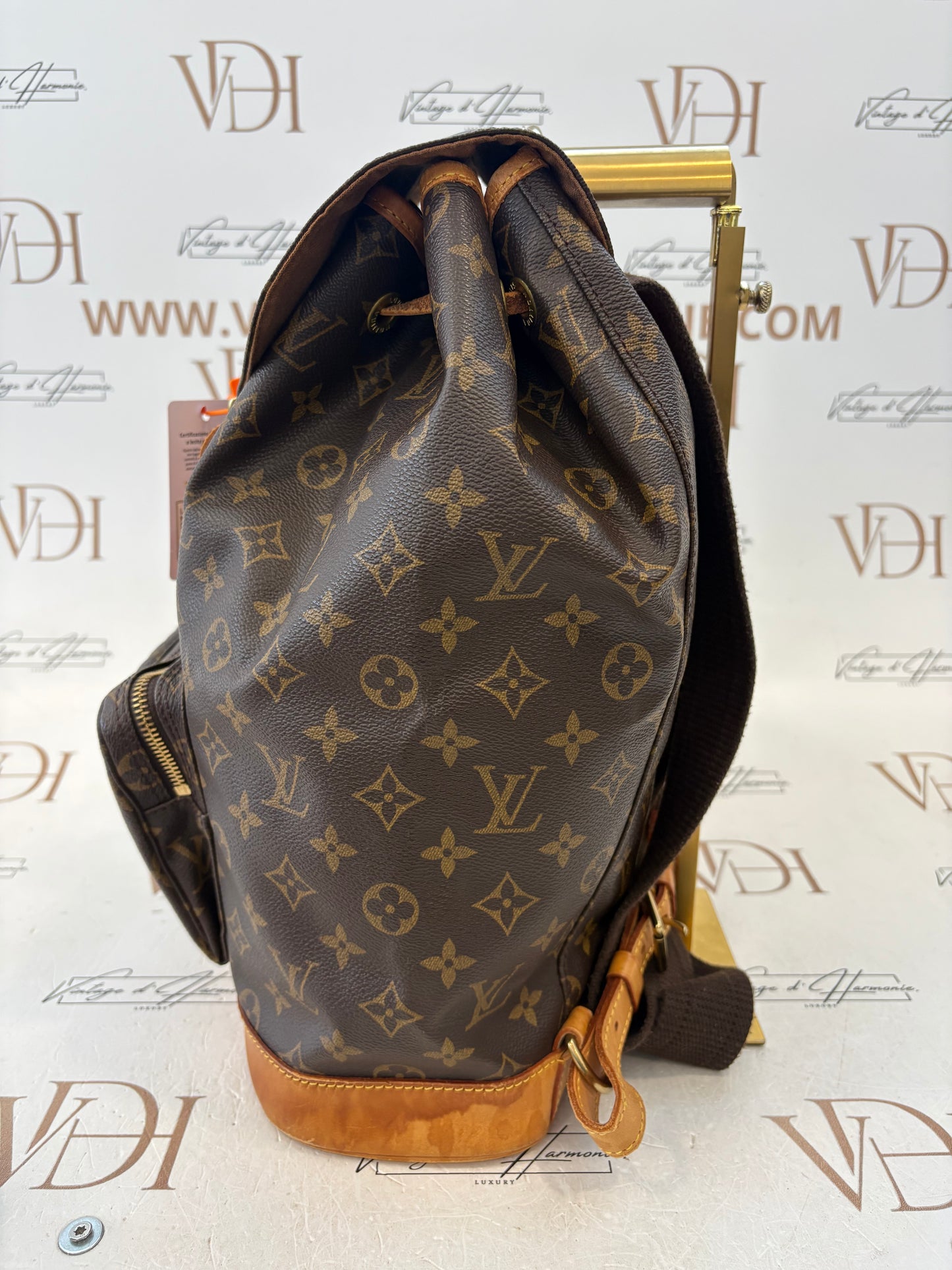 018620 - Louis Vuitton Montsouris GM