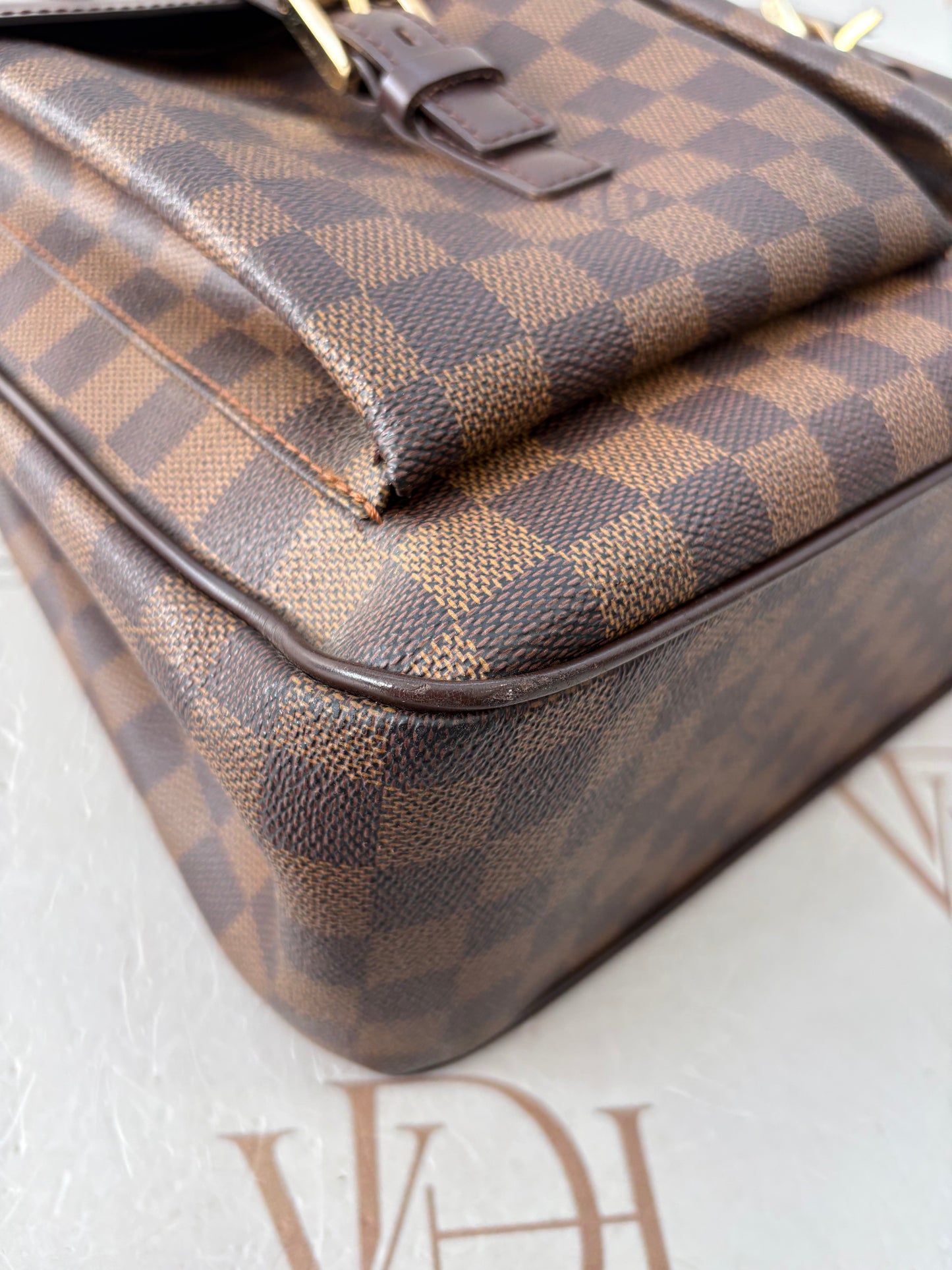 018886 - Louis Vuitton Uzes