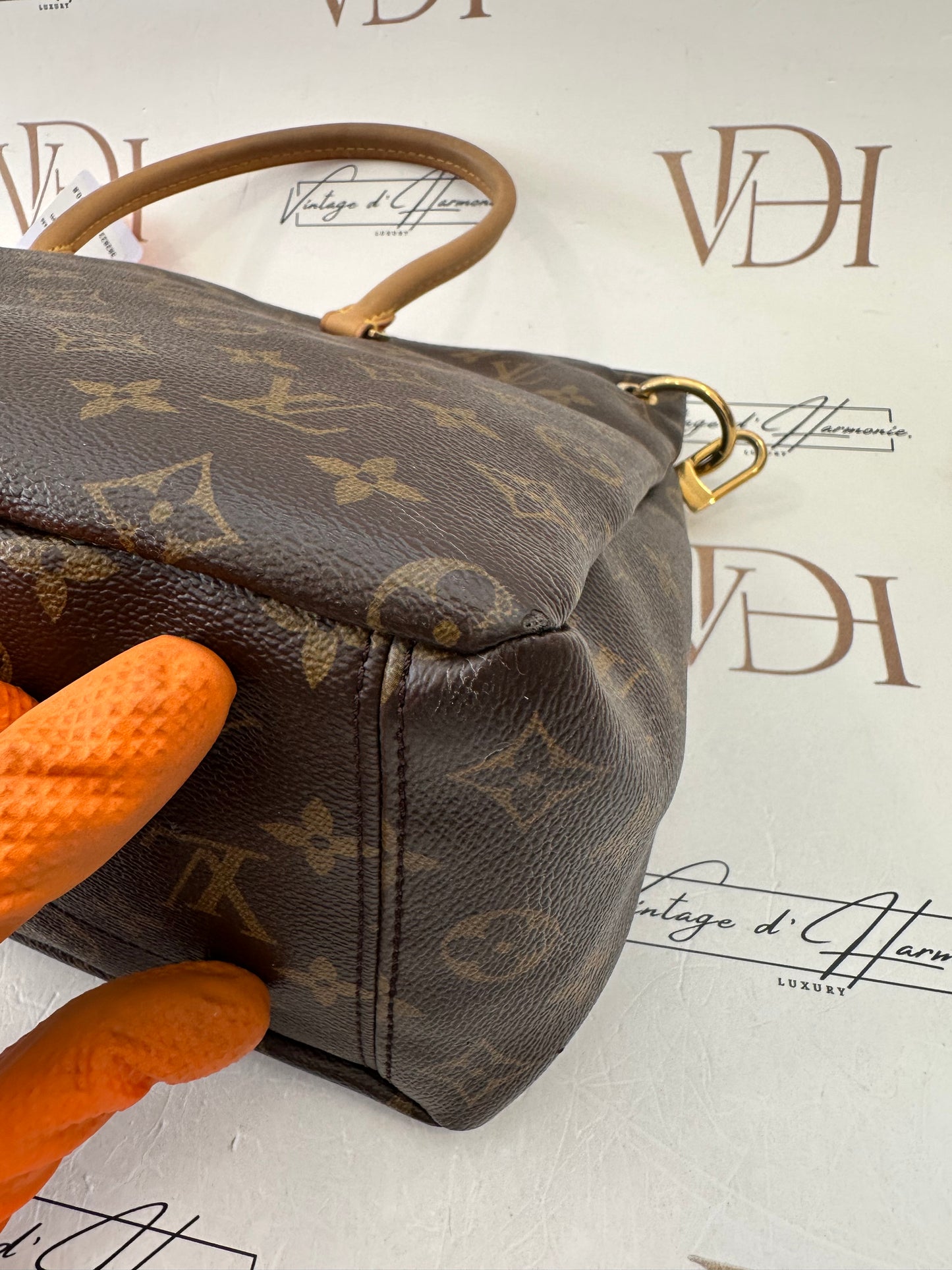 382822 - Louis Vuitton Pallas