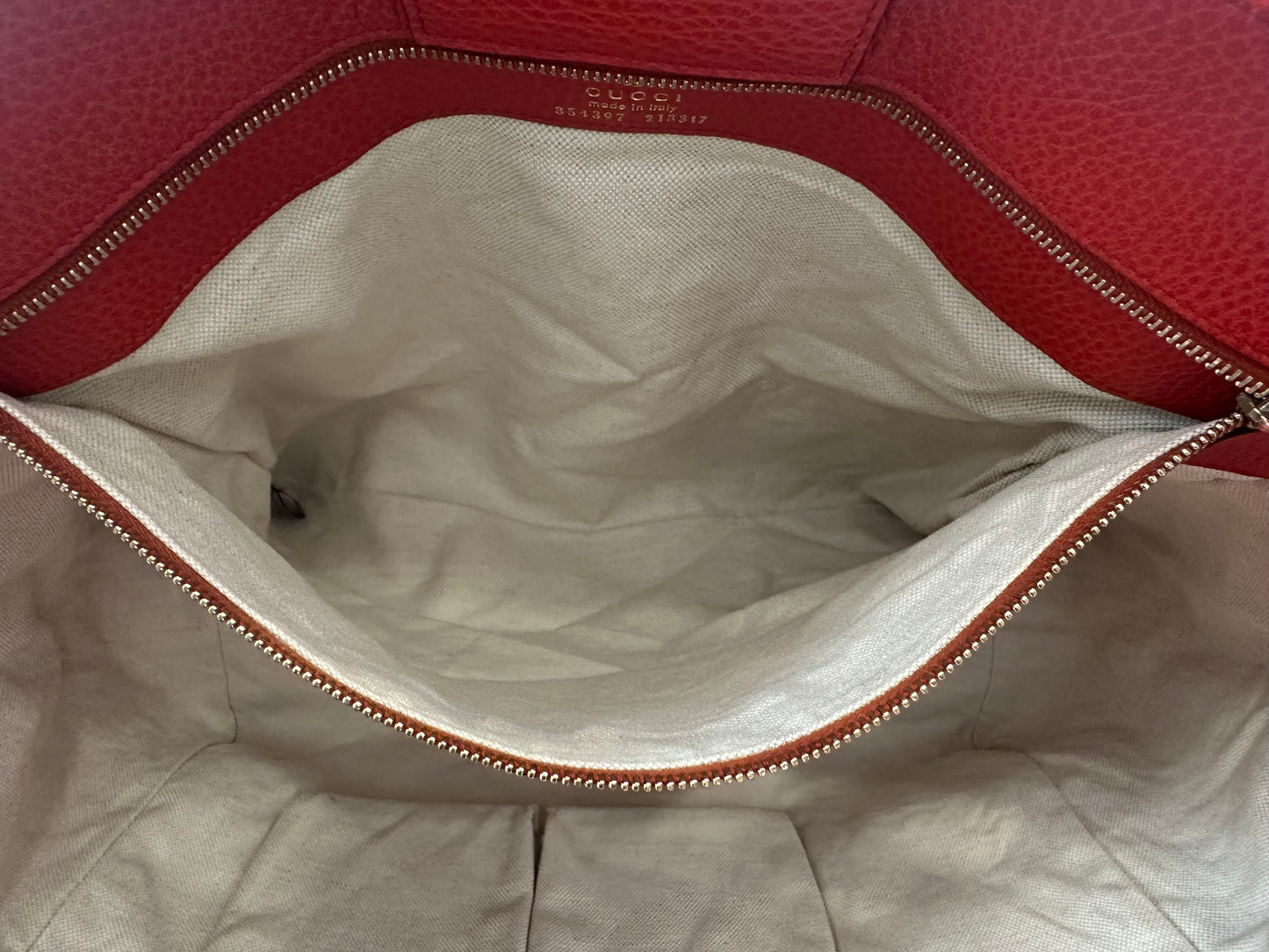 102621 - Gucci Swing