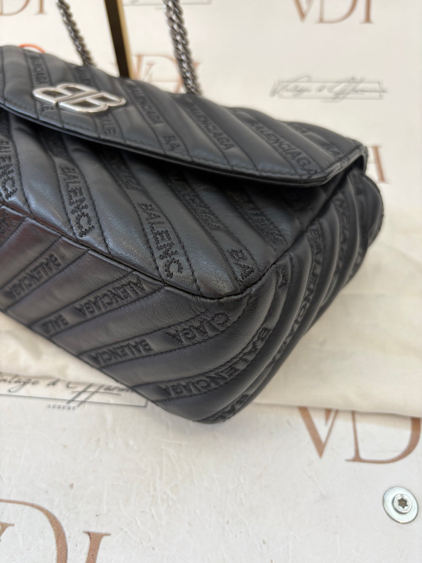 018562 - Balenciaga Black BB Round Chain