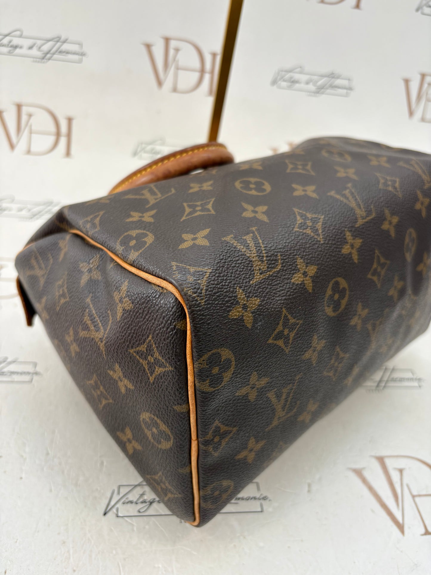 018244 - Louis Vuitton Speedy 25