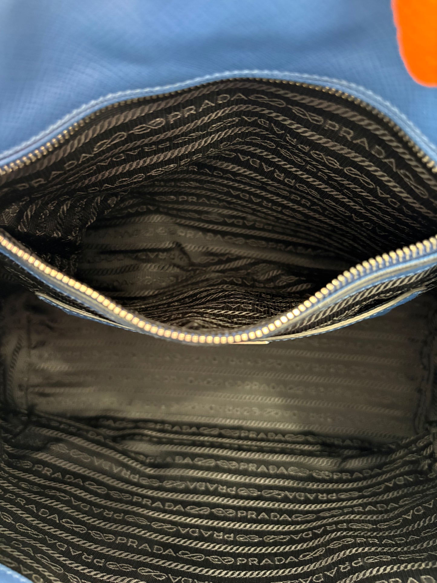 383519 - Prada Blu