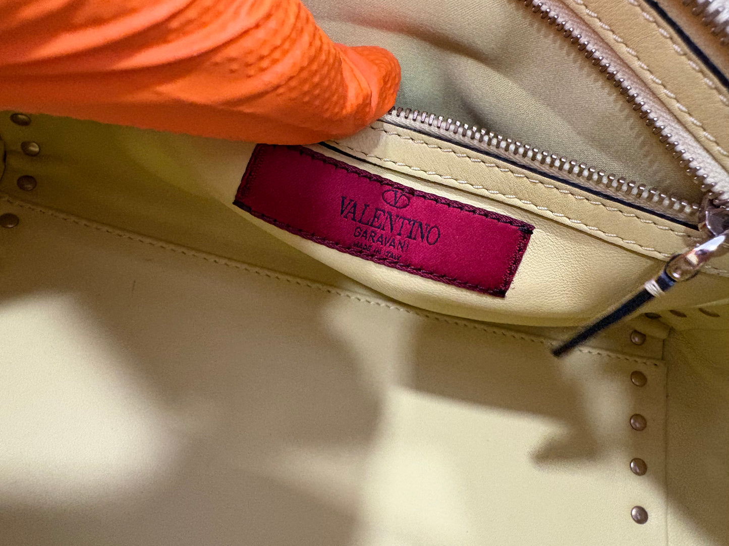 383248 - Valentino Rockstud
