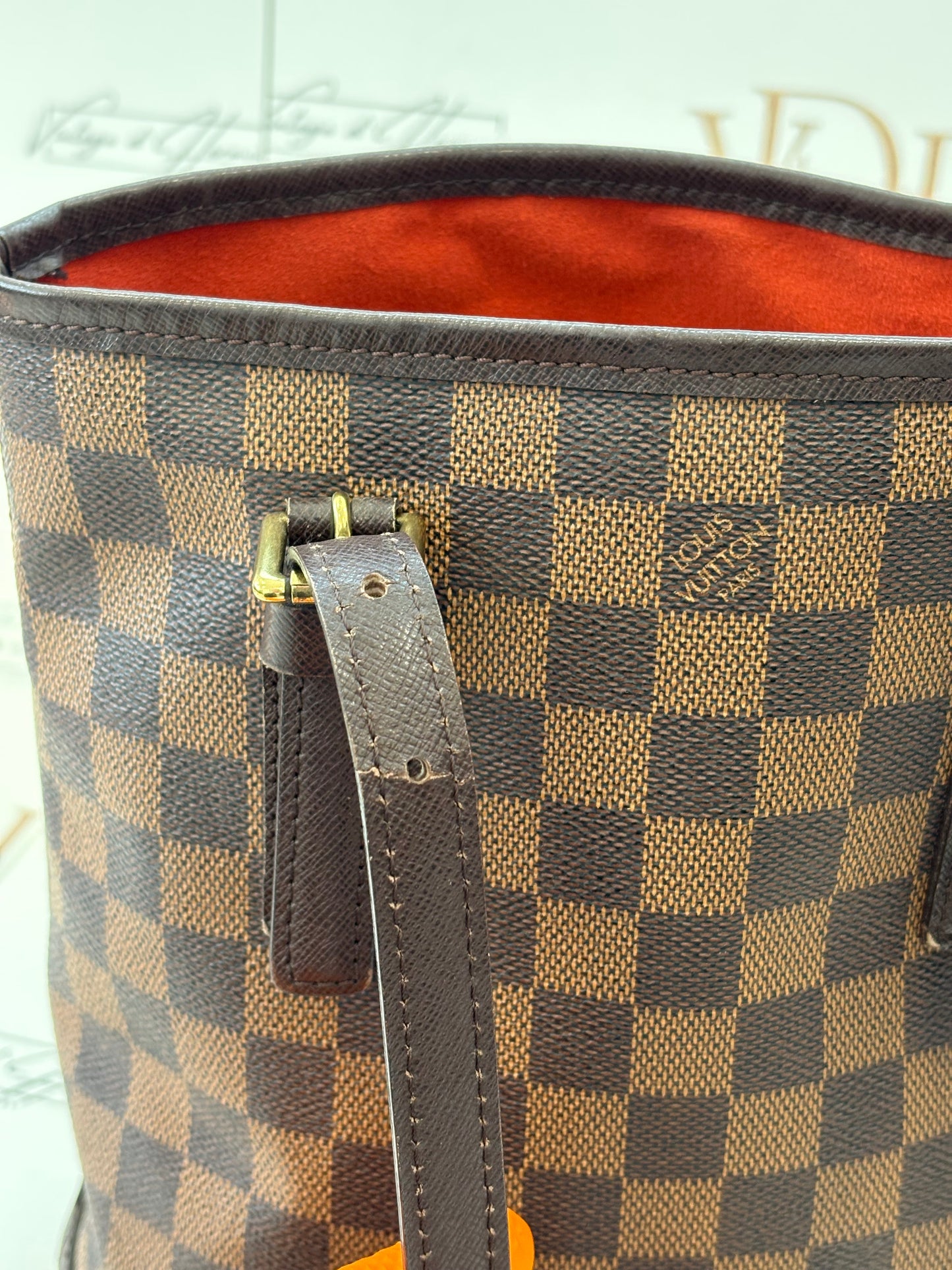 018058 - Louis Vuitton Marais
