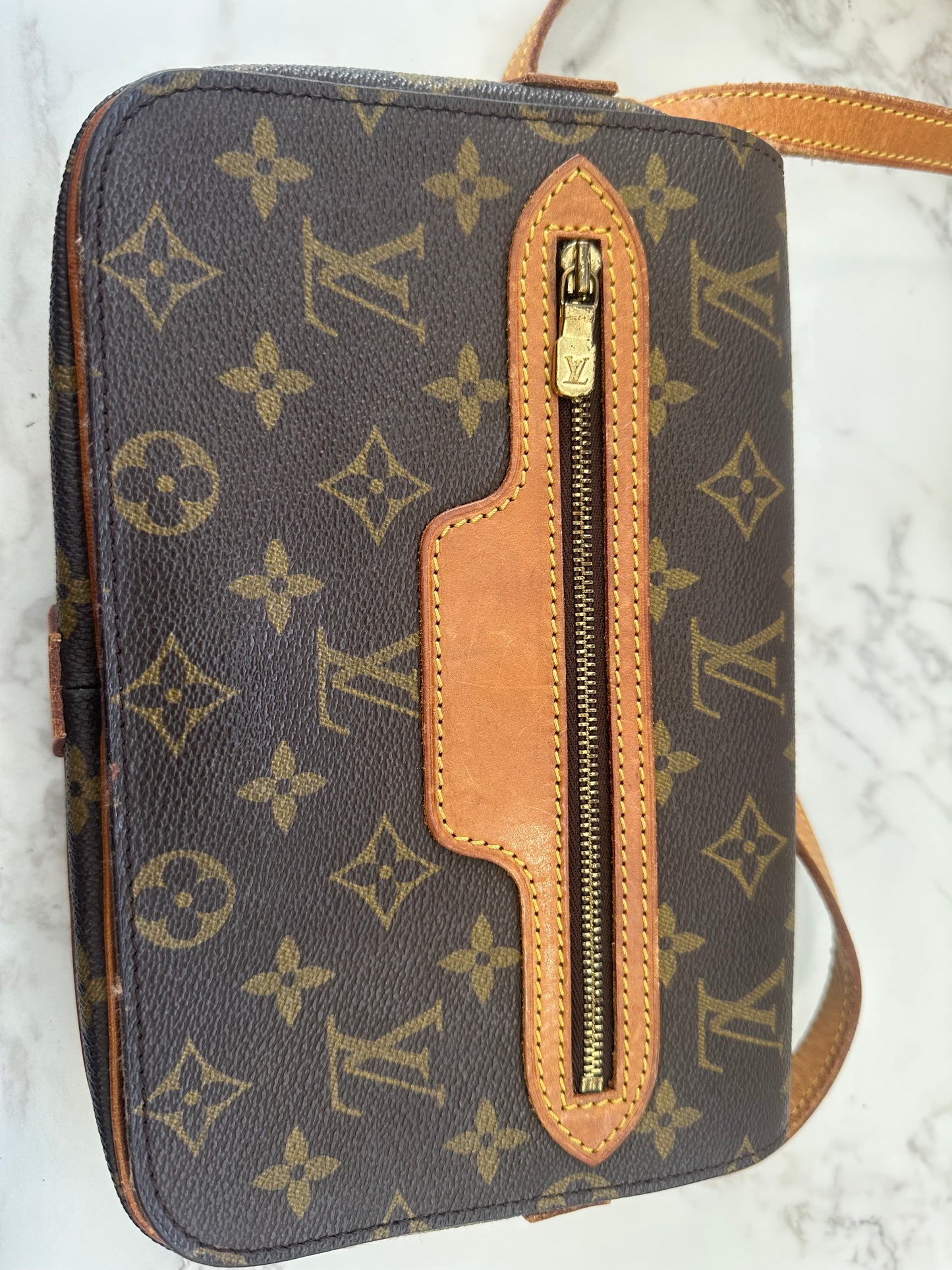 Louis Vuitton Saint Germain 24