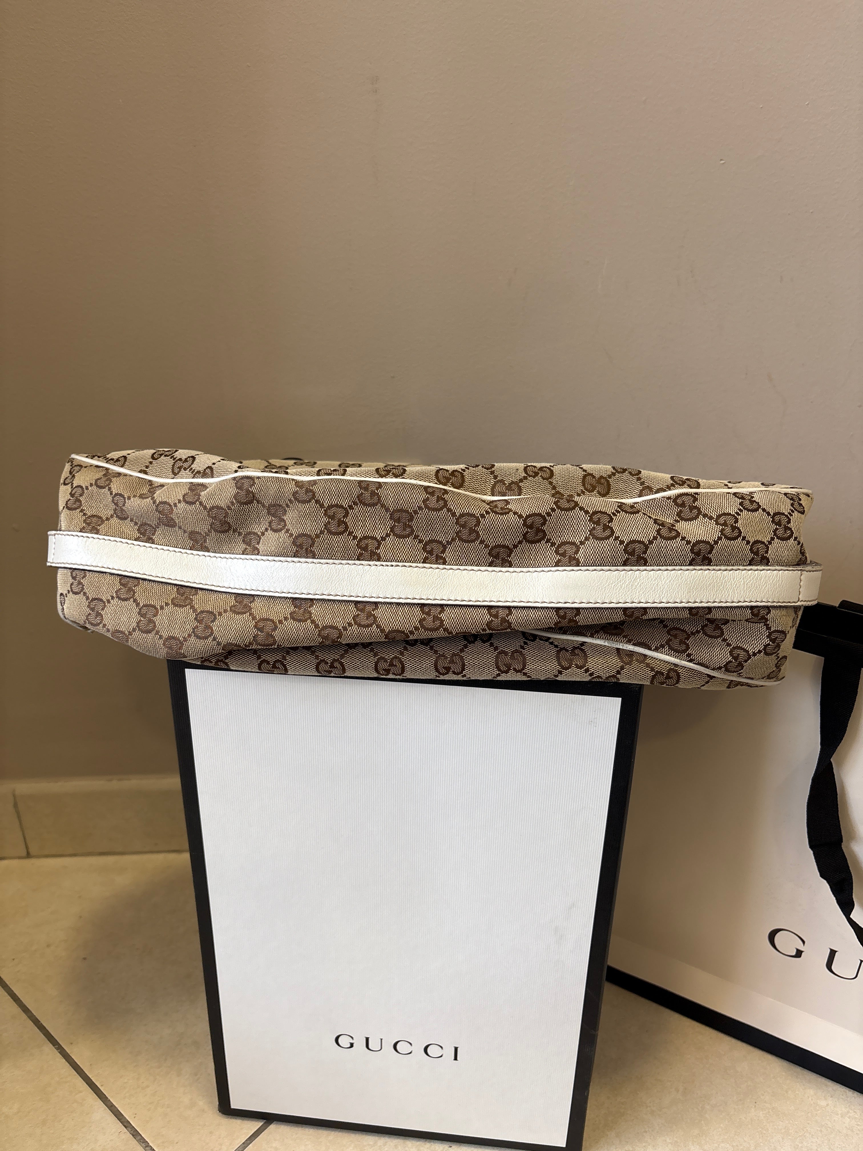 Gucci Canvas