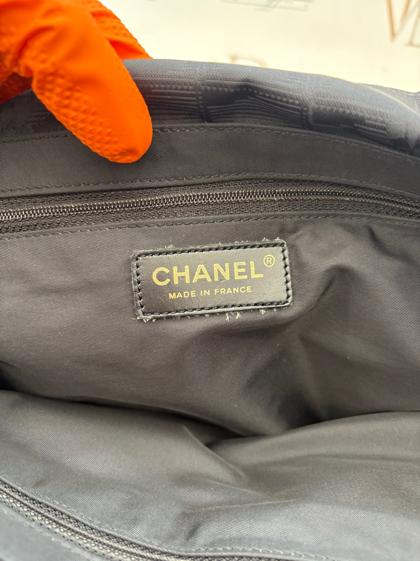 018228 - Chanel Tote Dark Jacquard