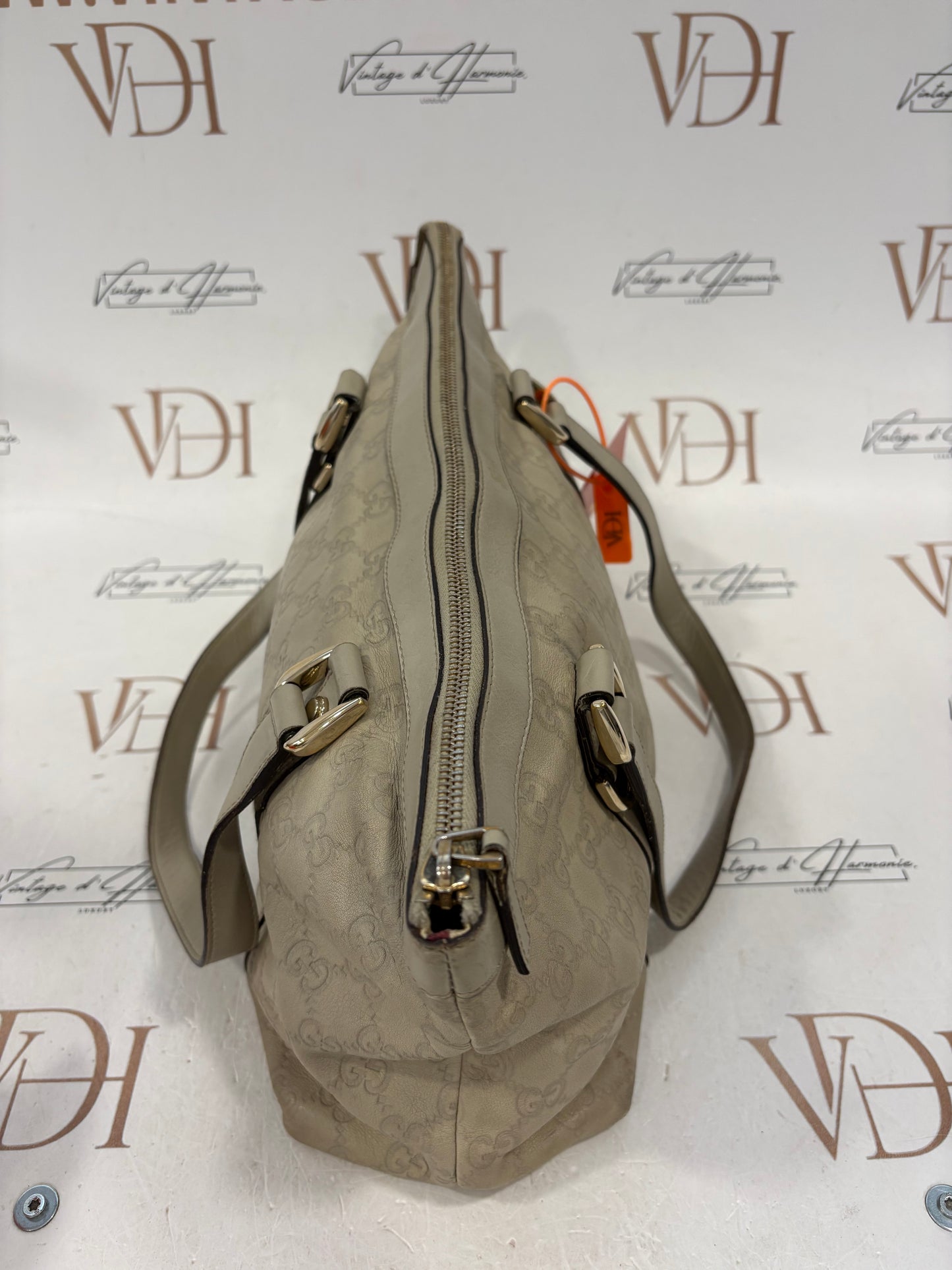 383666 - Gucci Abbey