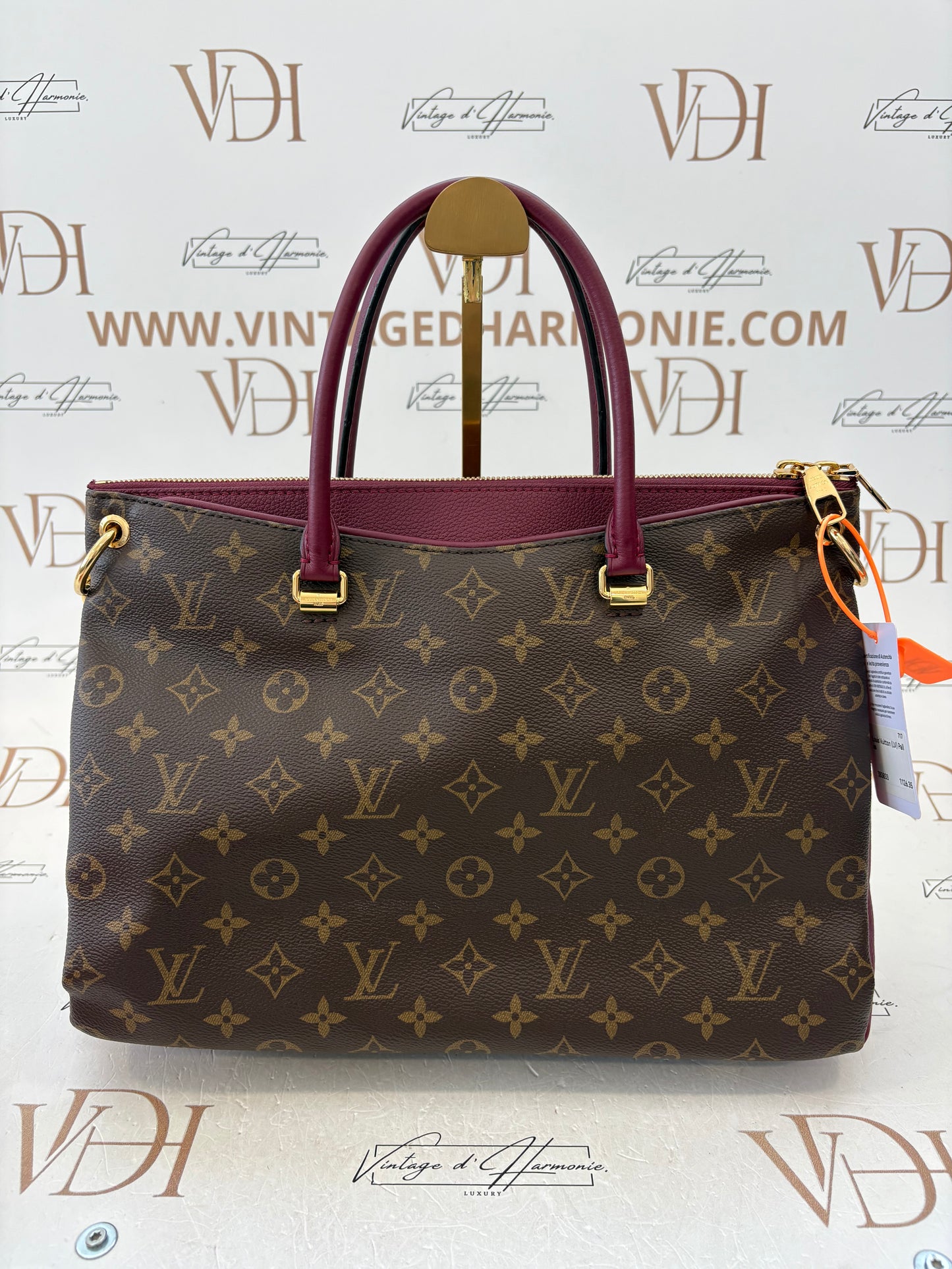 383833 - Louis Vuitton Pallas
