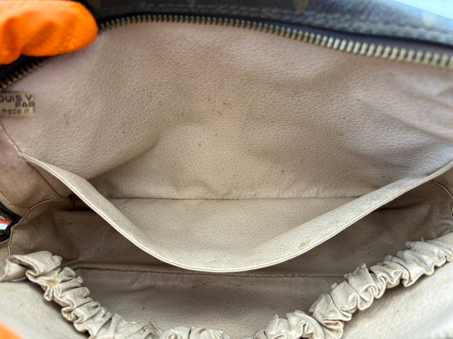 018933 - Louis Vuitton Trousse Toilette 23