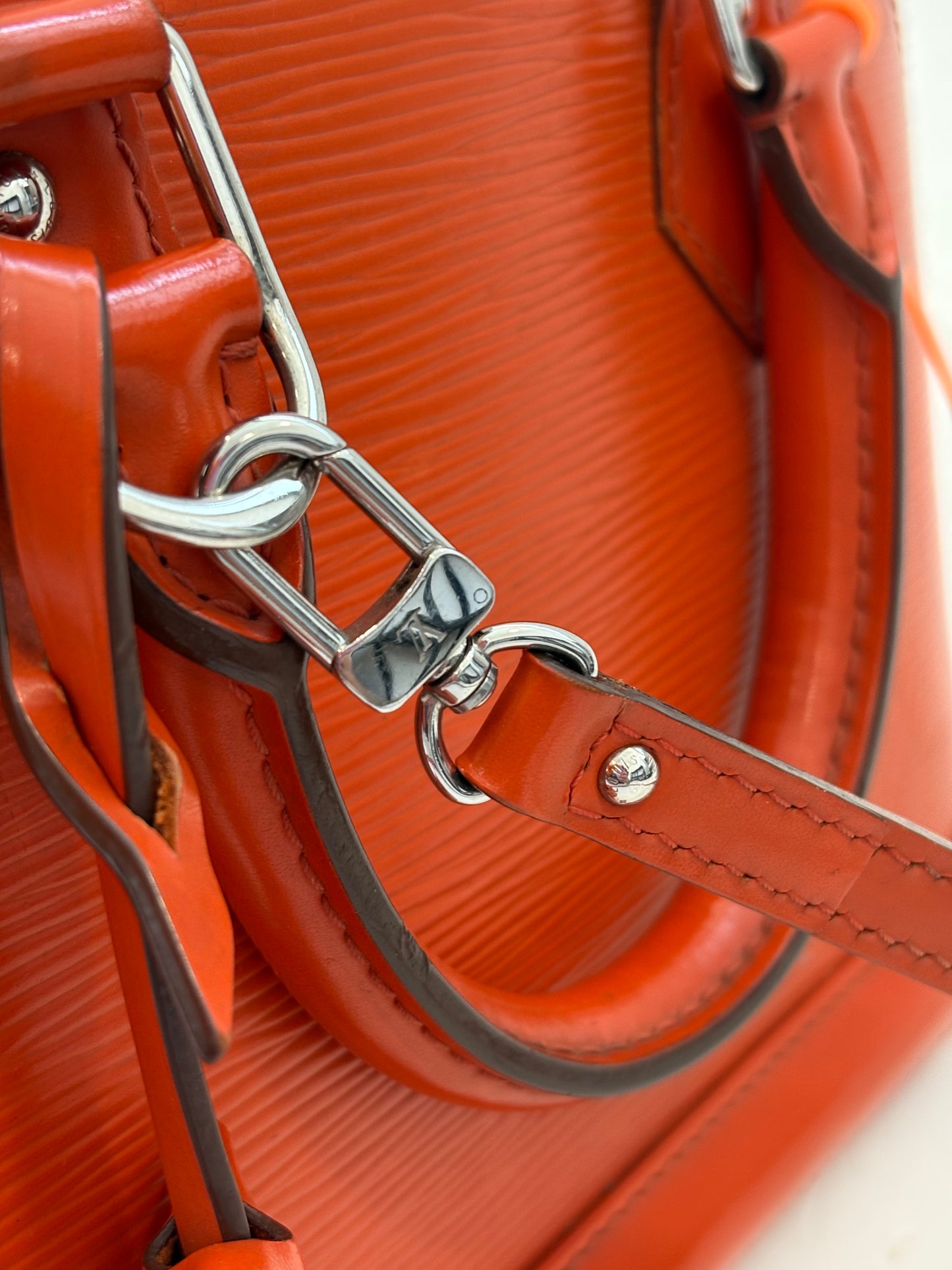 016969 - Louis Vuitton Alma BB