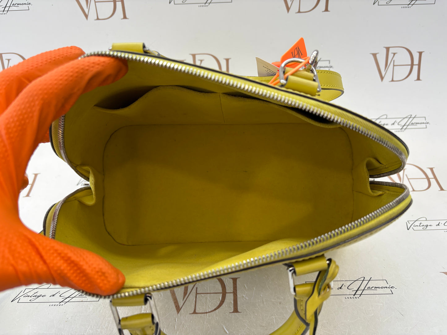 383691 - Louis Vuitton Alma