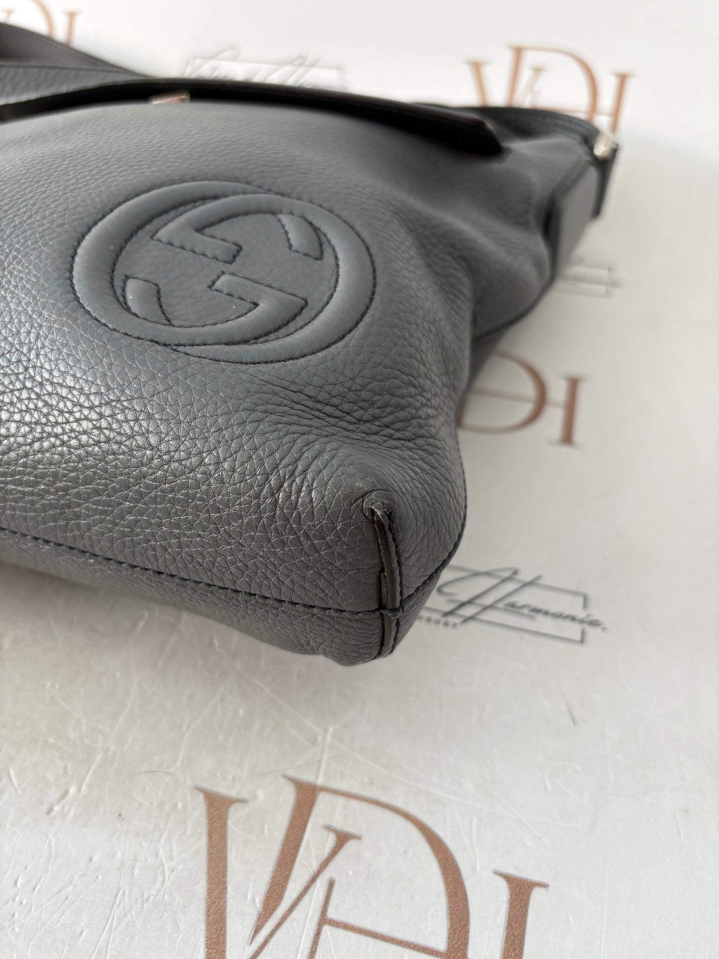 383421 - Gucci Grey
