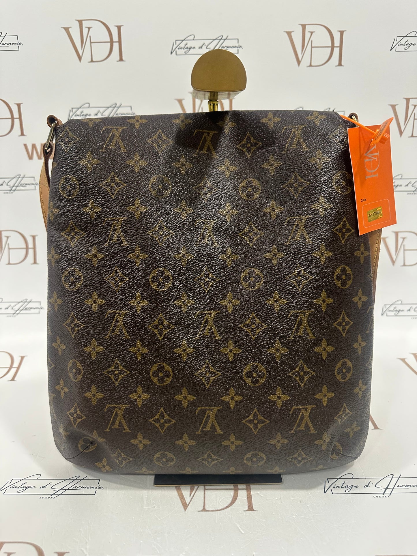 017796 - Louis Vuitton Musette
