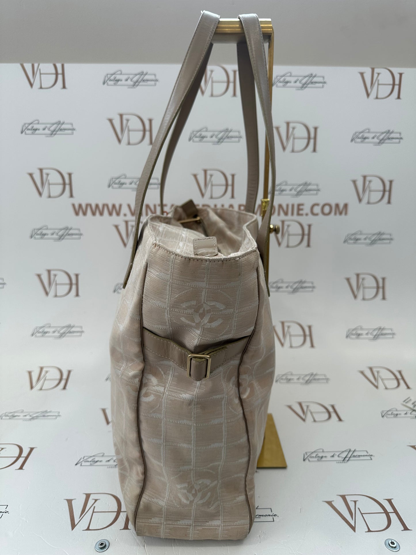 017762 - Chanel Beige Jacquard Nylon