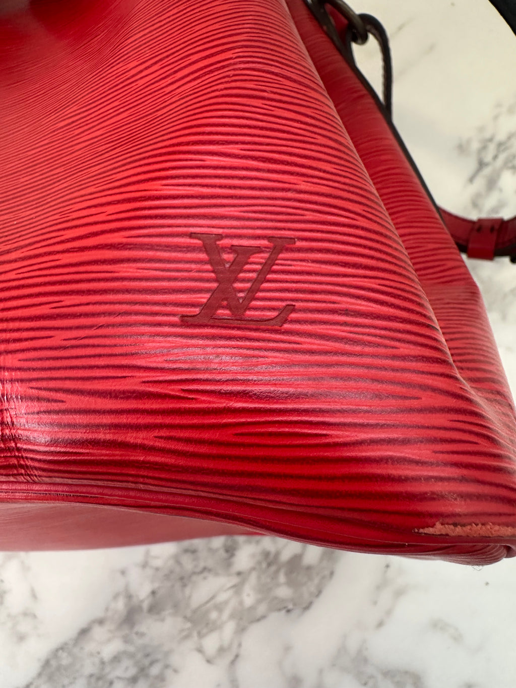 Louis Vuitton Noé Epi Red