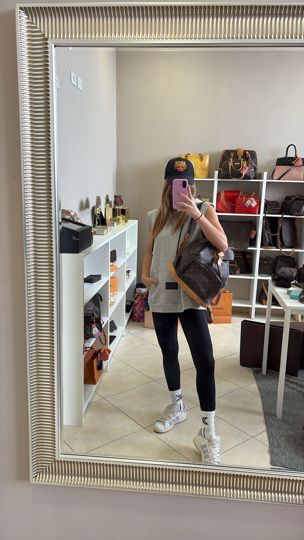 Louis Vuitton Montsouris MM