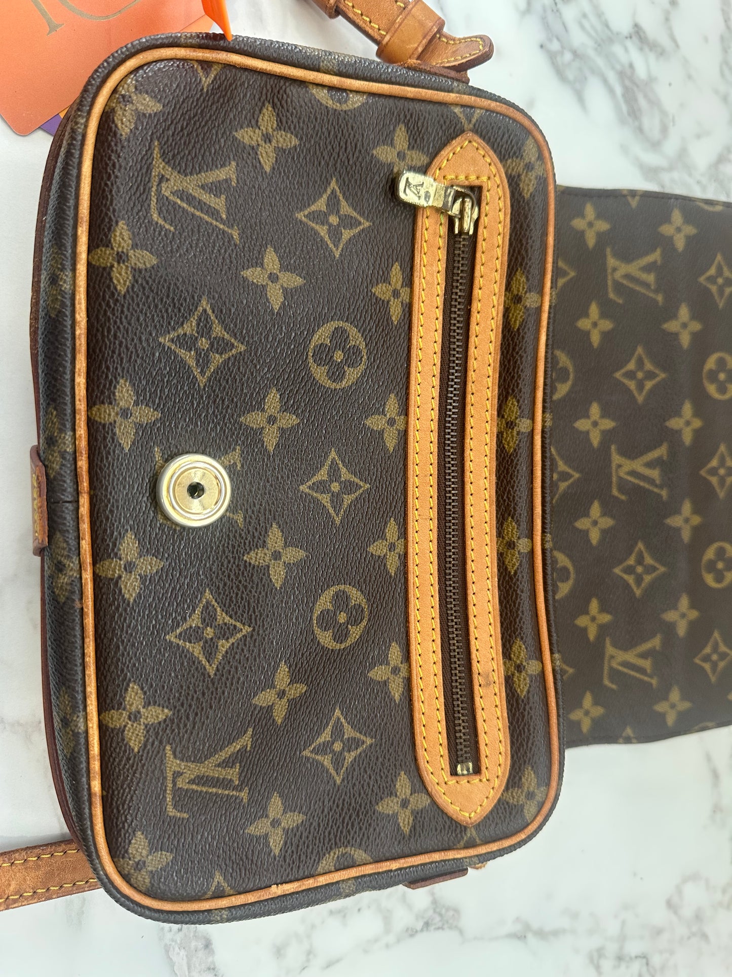Louis Vuitton Saint Germain 24