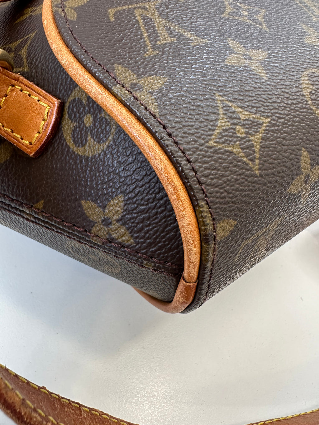 Louis Vuitton Ellipse Sac