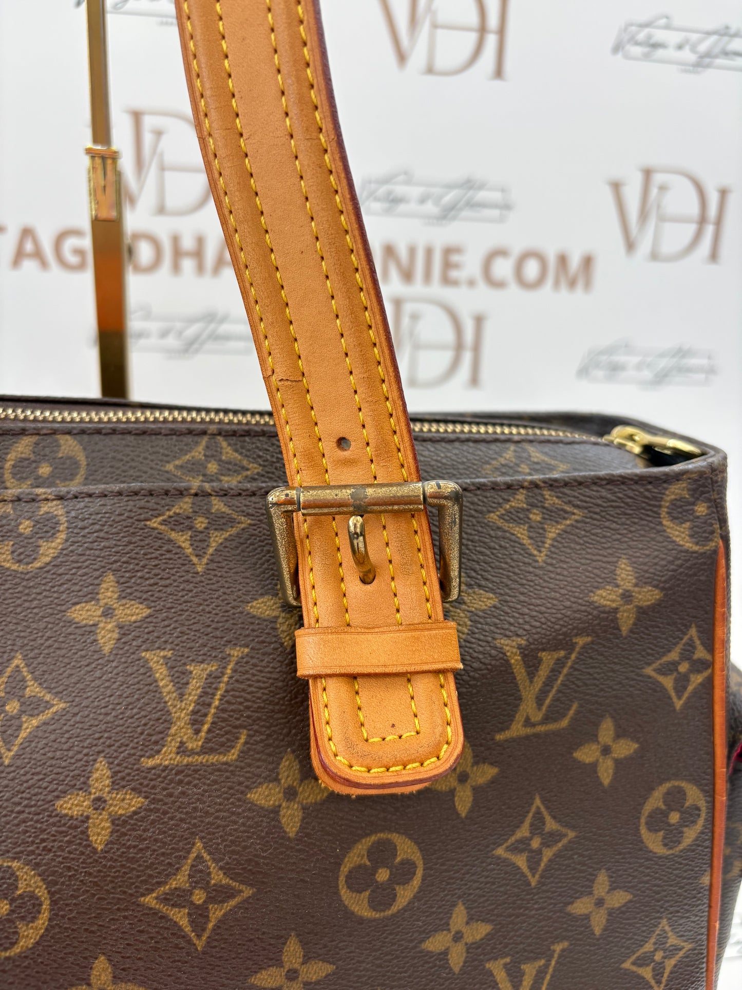 018256 - Louis Vuitton Multipli Cite