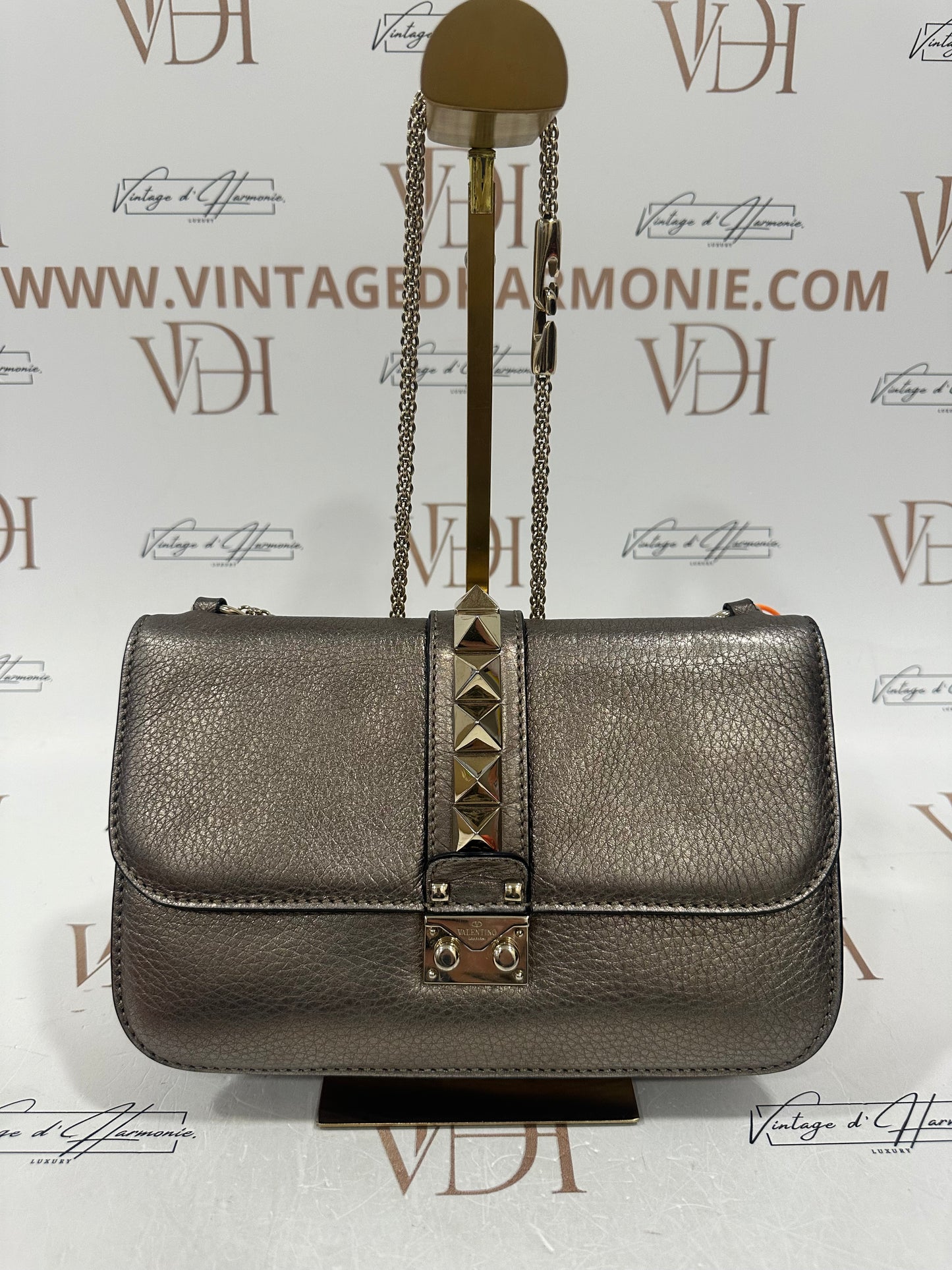 383035 - Valentino Glam Lock