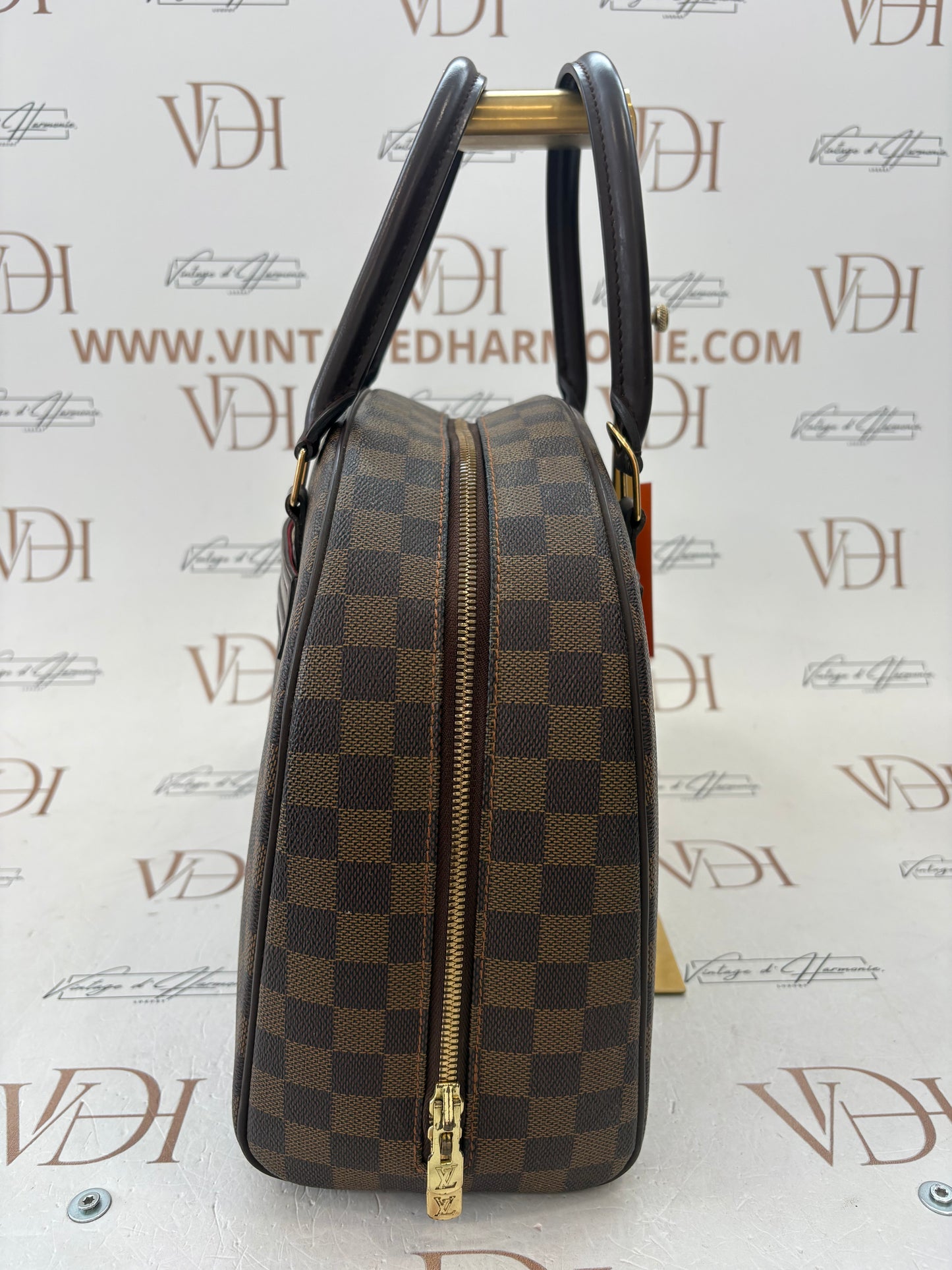 018778 - Louis Vuitton Nolita