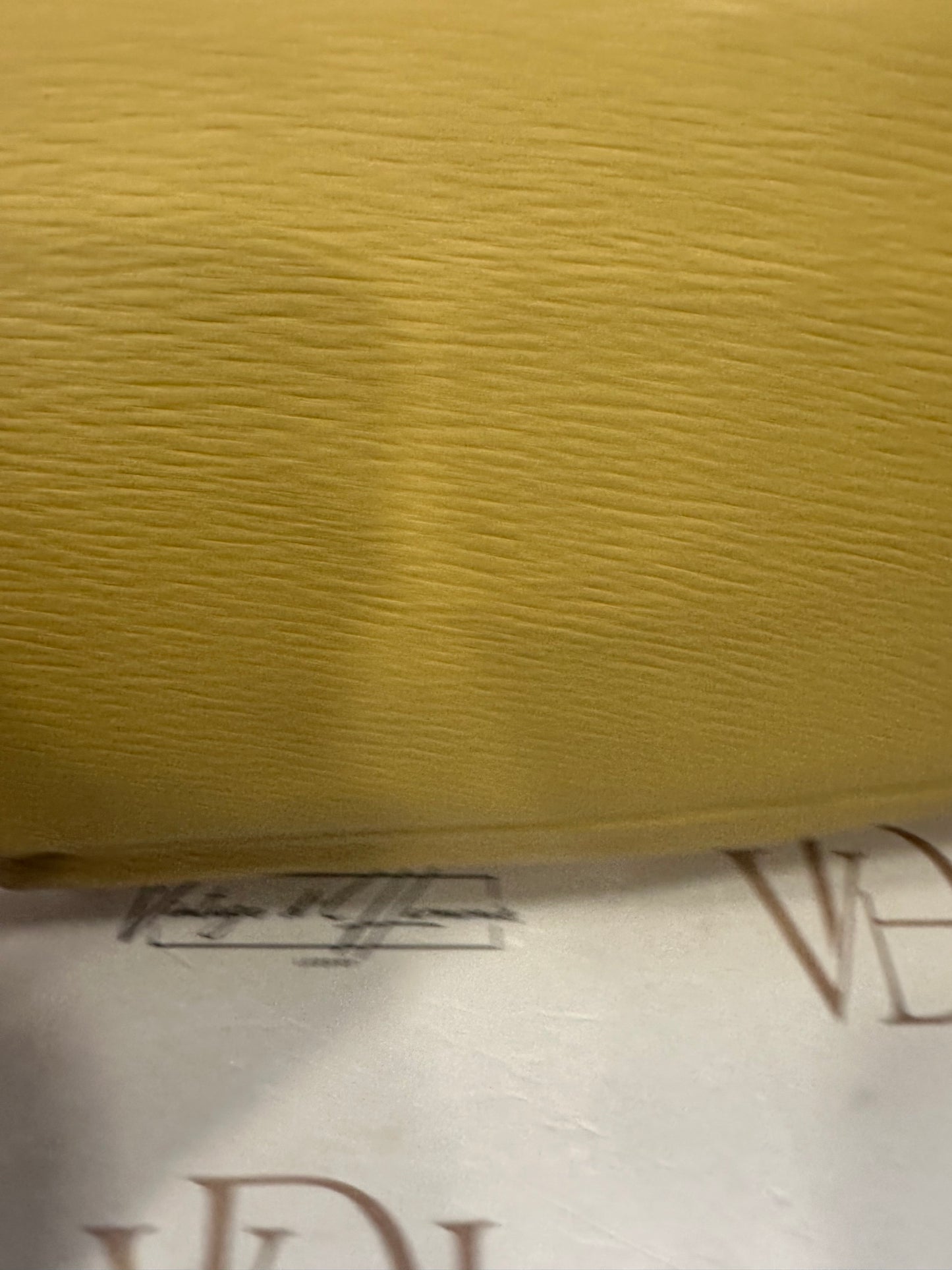 382926 - Miu Miu Yellow