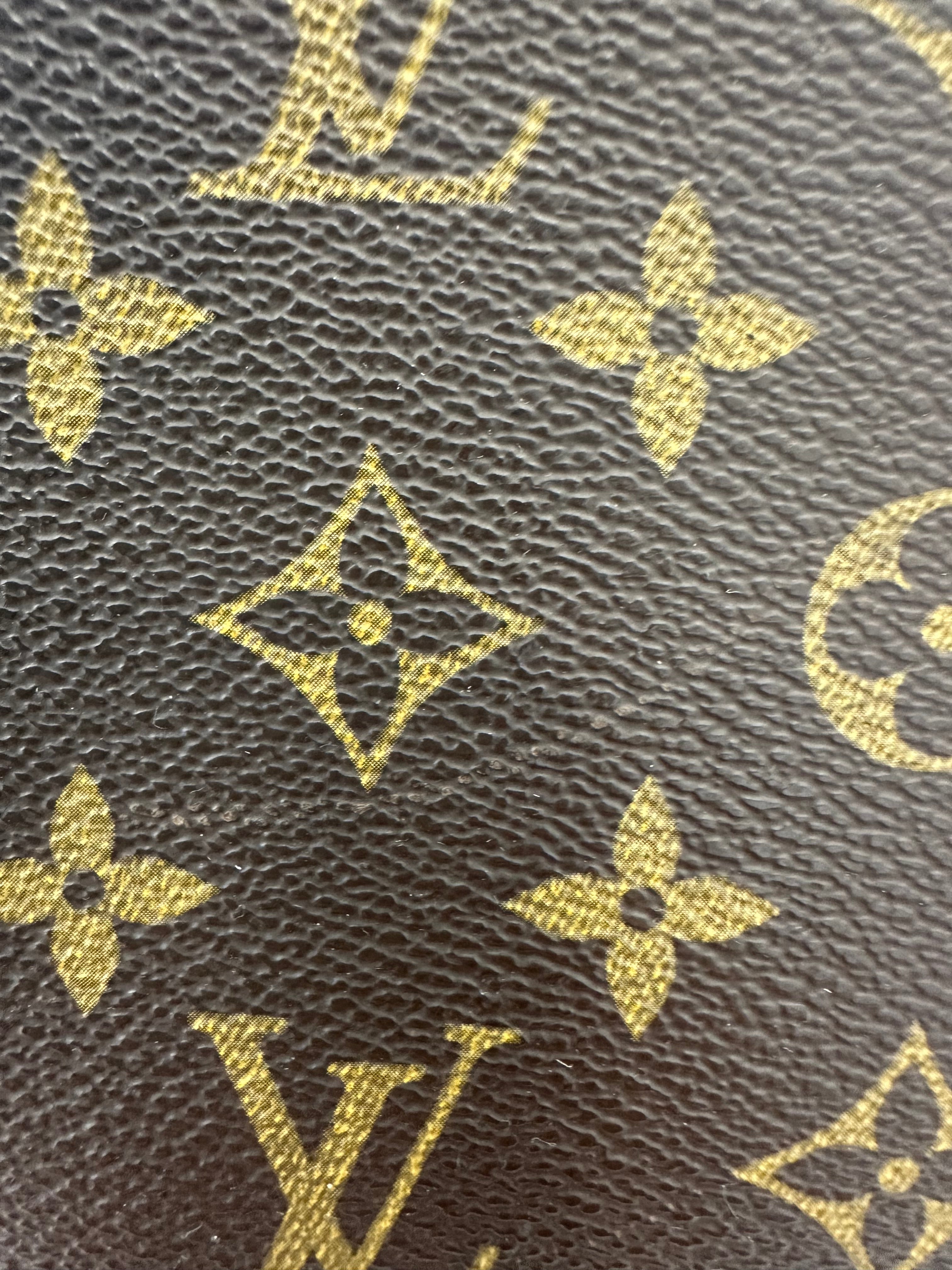 Louis Vuitton Ellipse MM