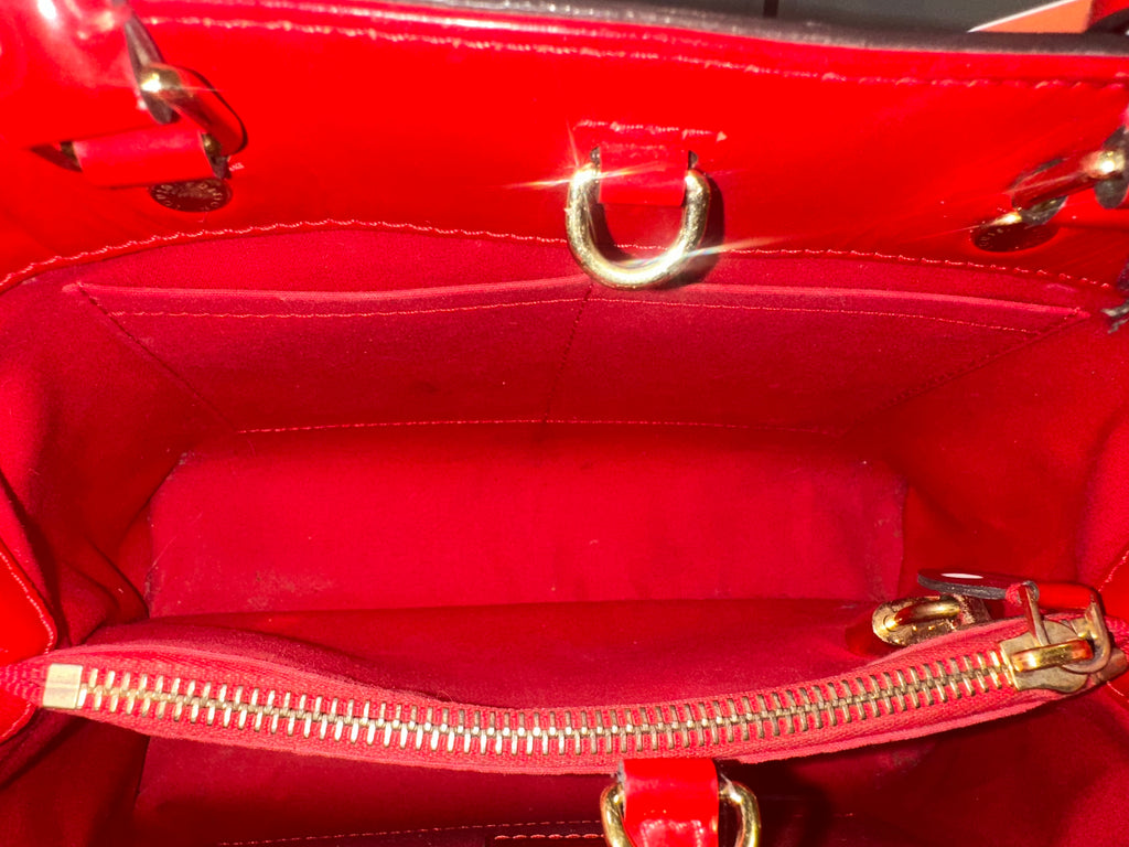 Louis Vuitton Montaigne Vernis Red