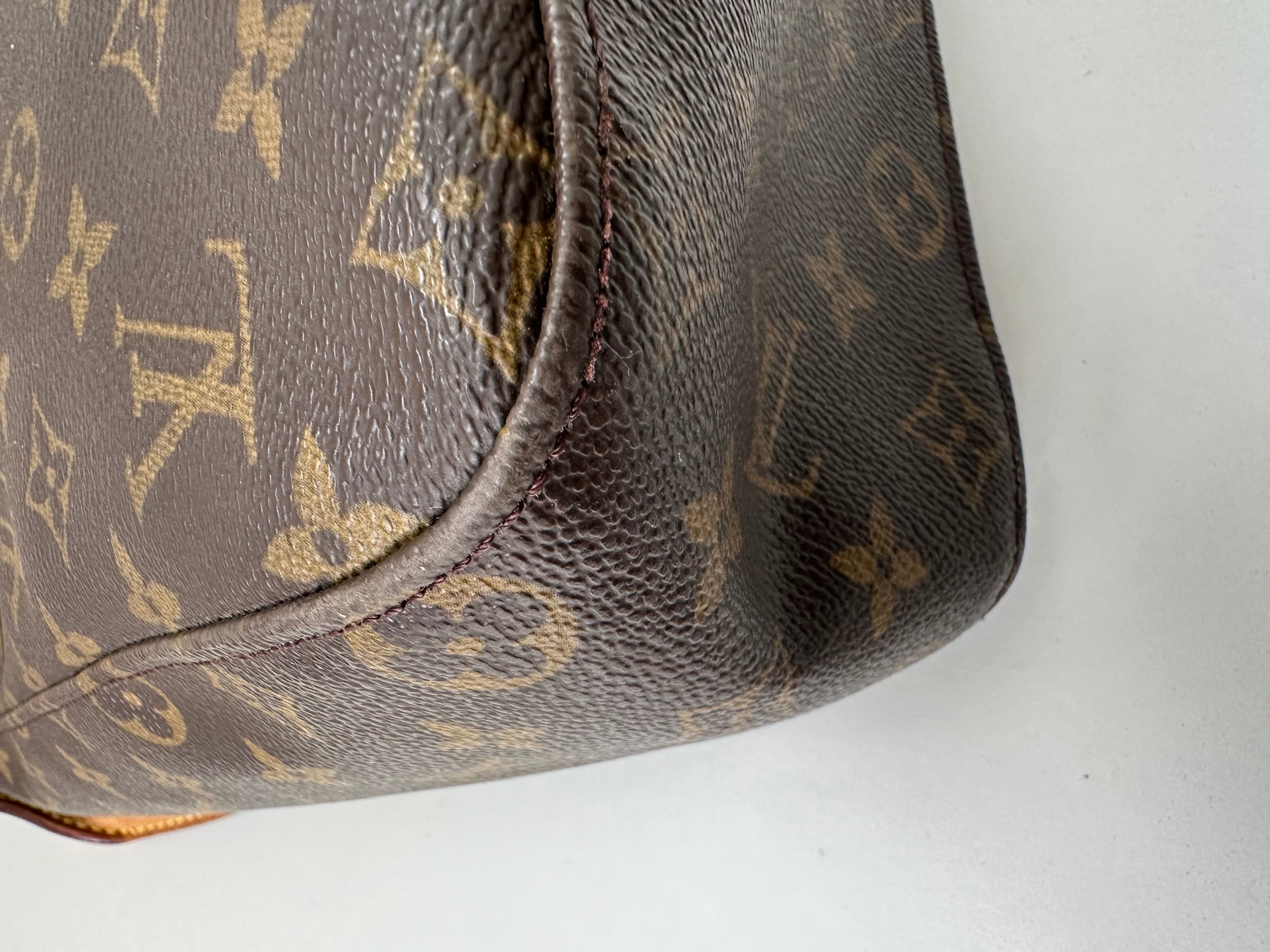 Louis Vuitton Looping GM