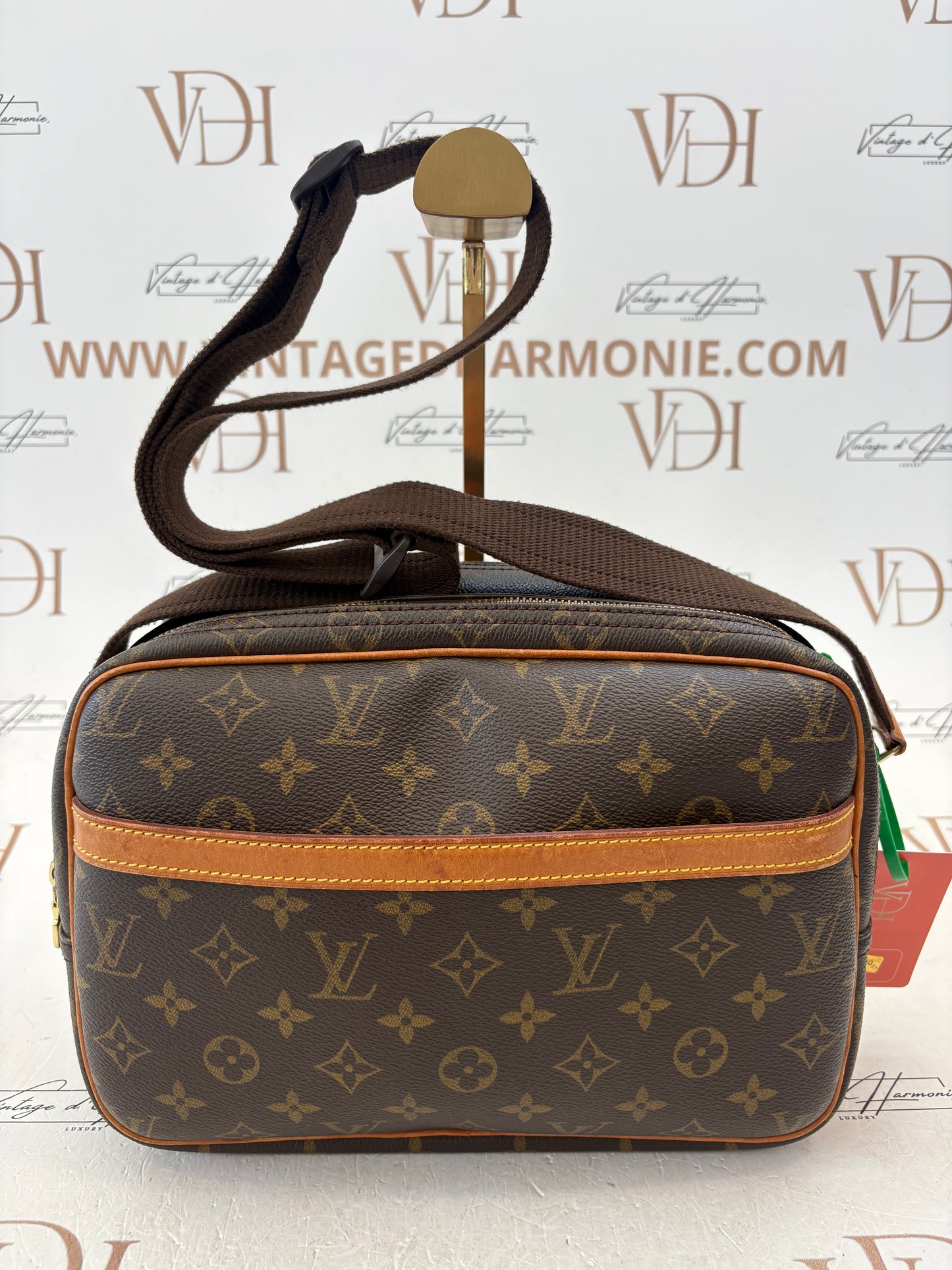 017200 - Louis Vuitton Reporter PM