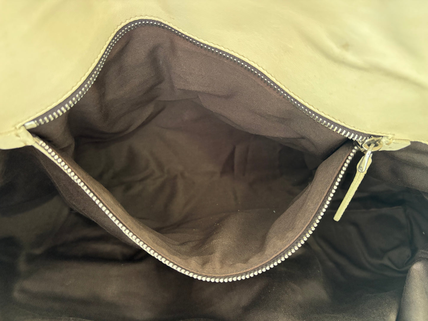 384317 - Miu Miu Bag