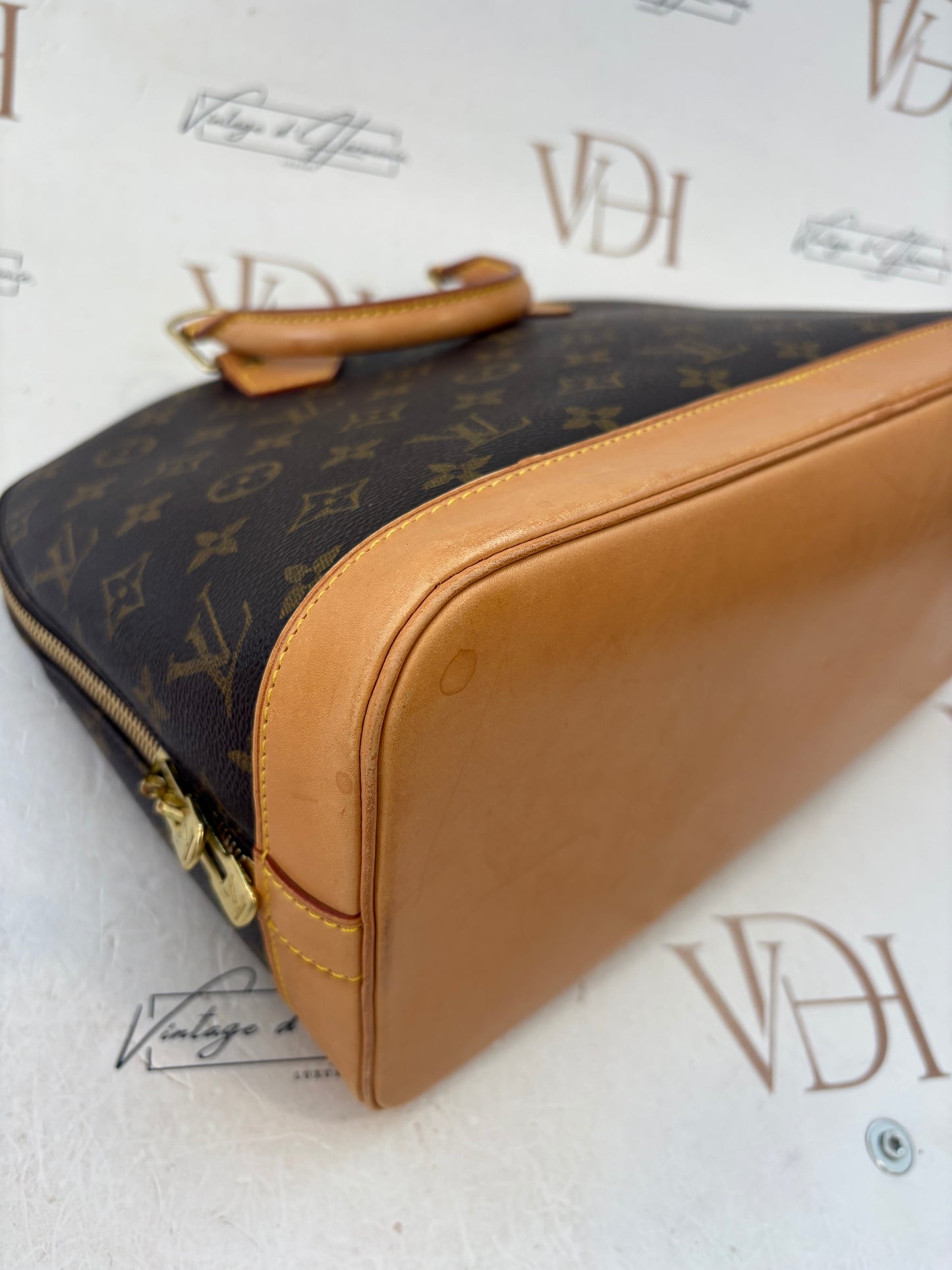 018538 - Louis Vuitton Alma