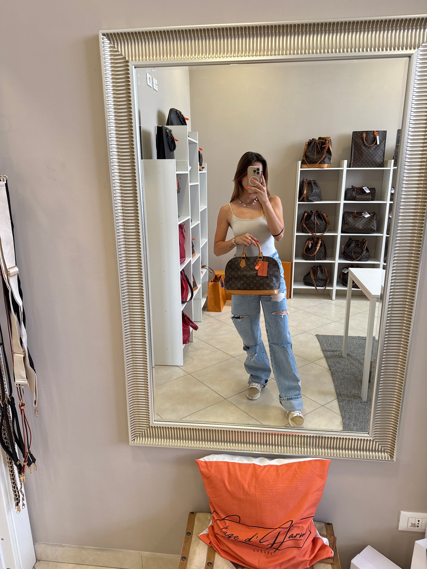 Louis Vuitton Alma