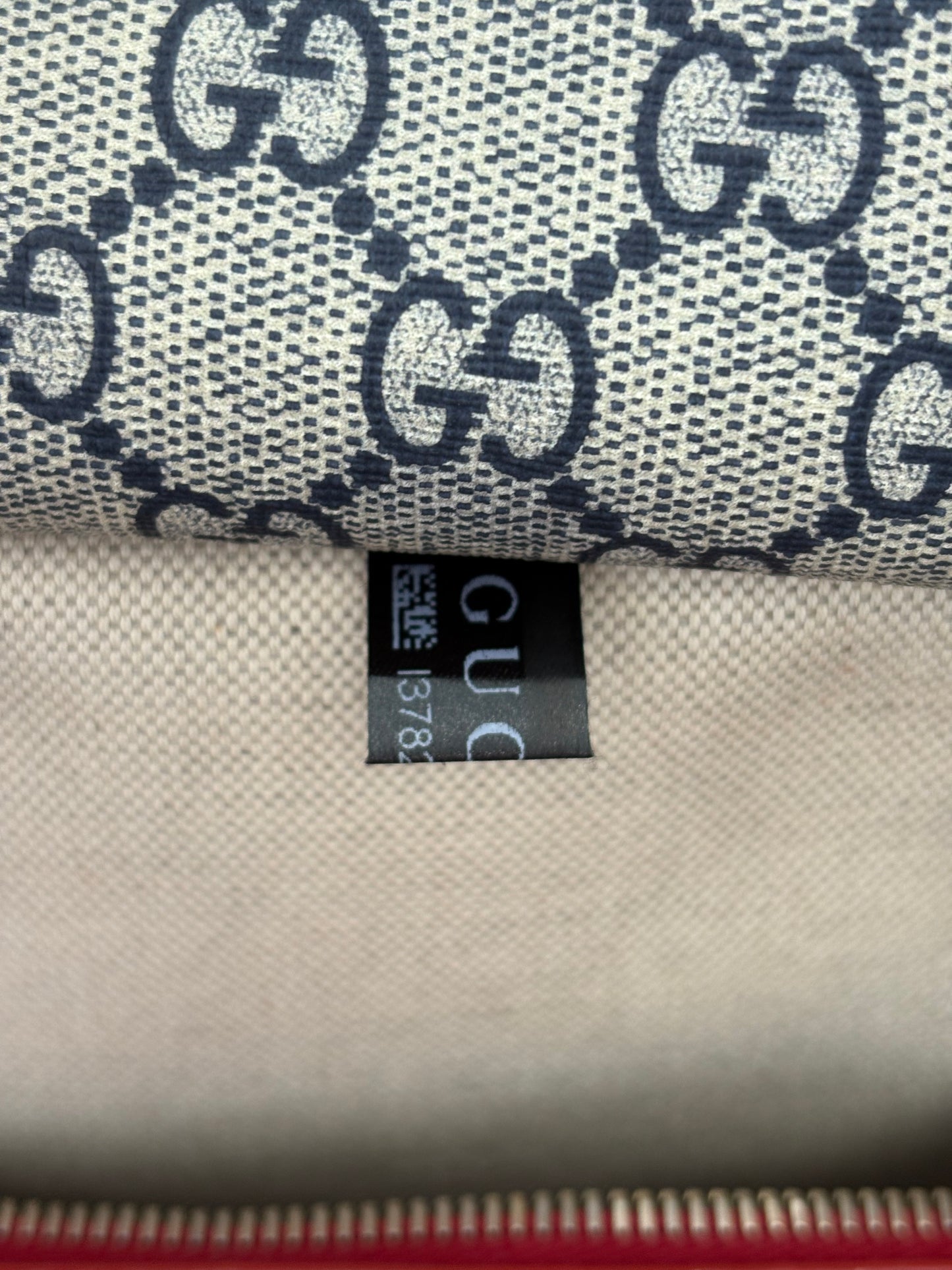 201645 - Gucci Joy