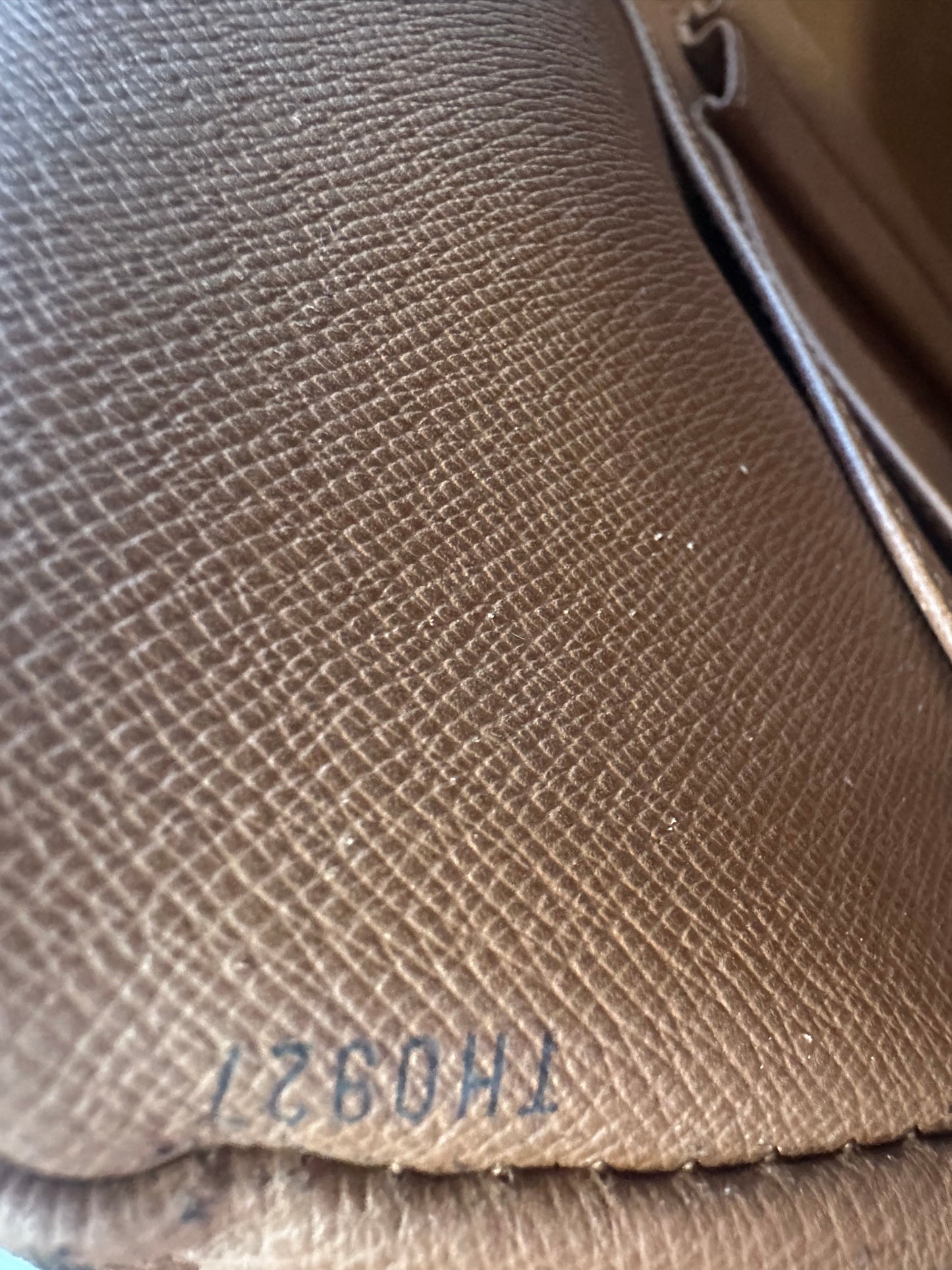 Louis Vuitton Porte Documents Voyage