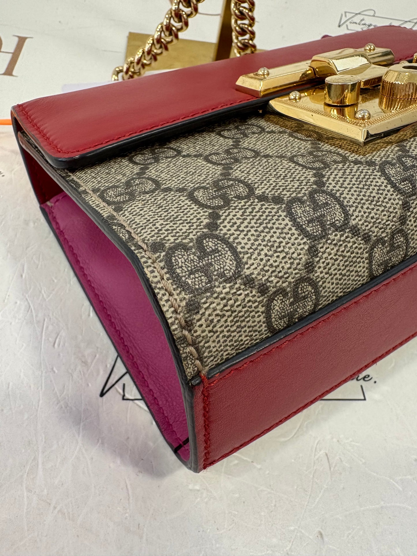 383228 - Gucci Padlock