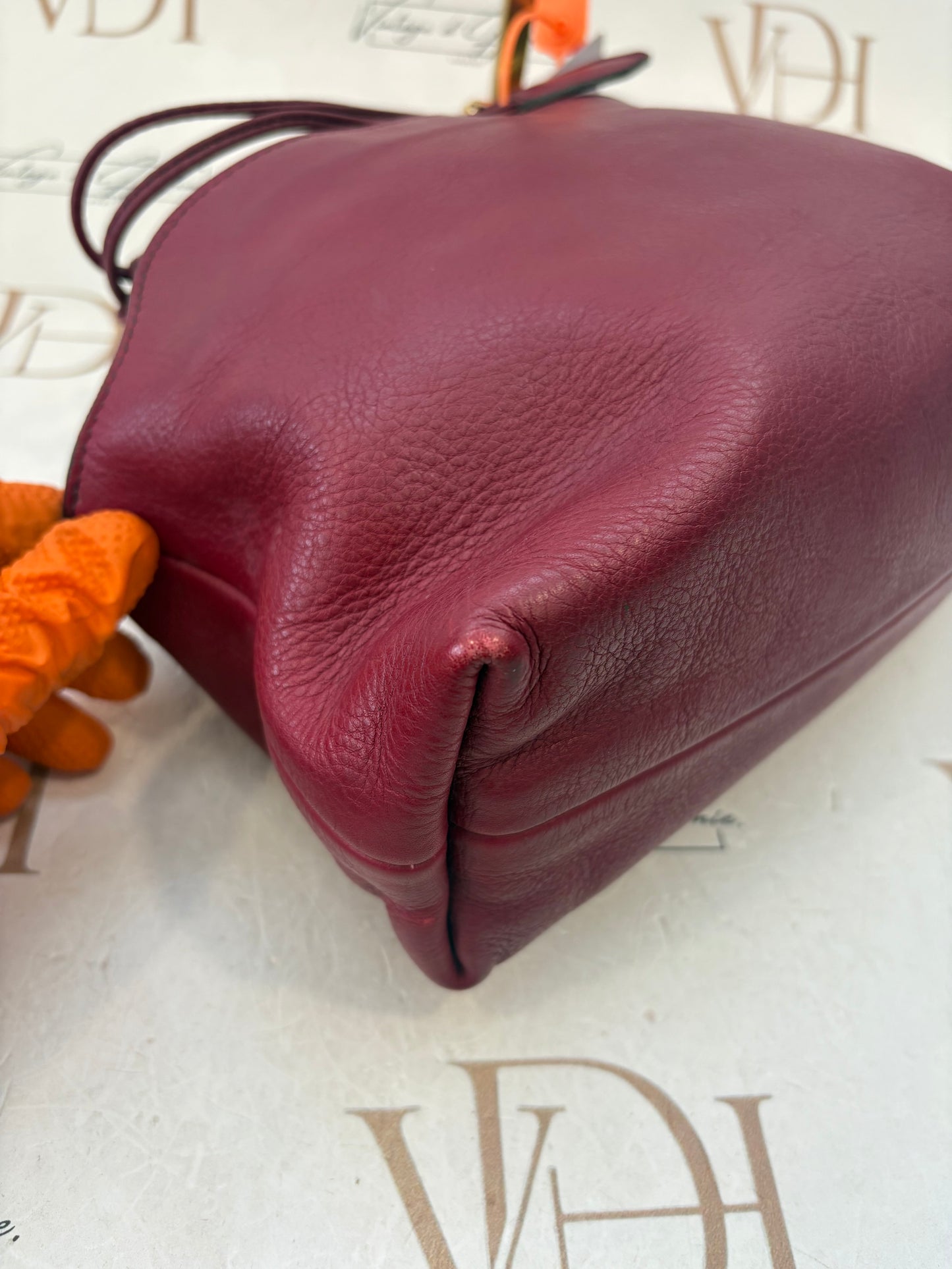 383917 - Burberry Bag