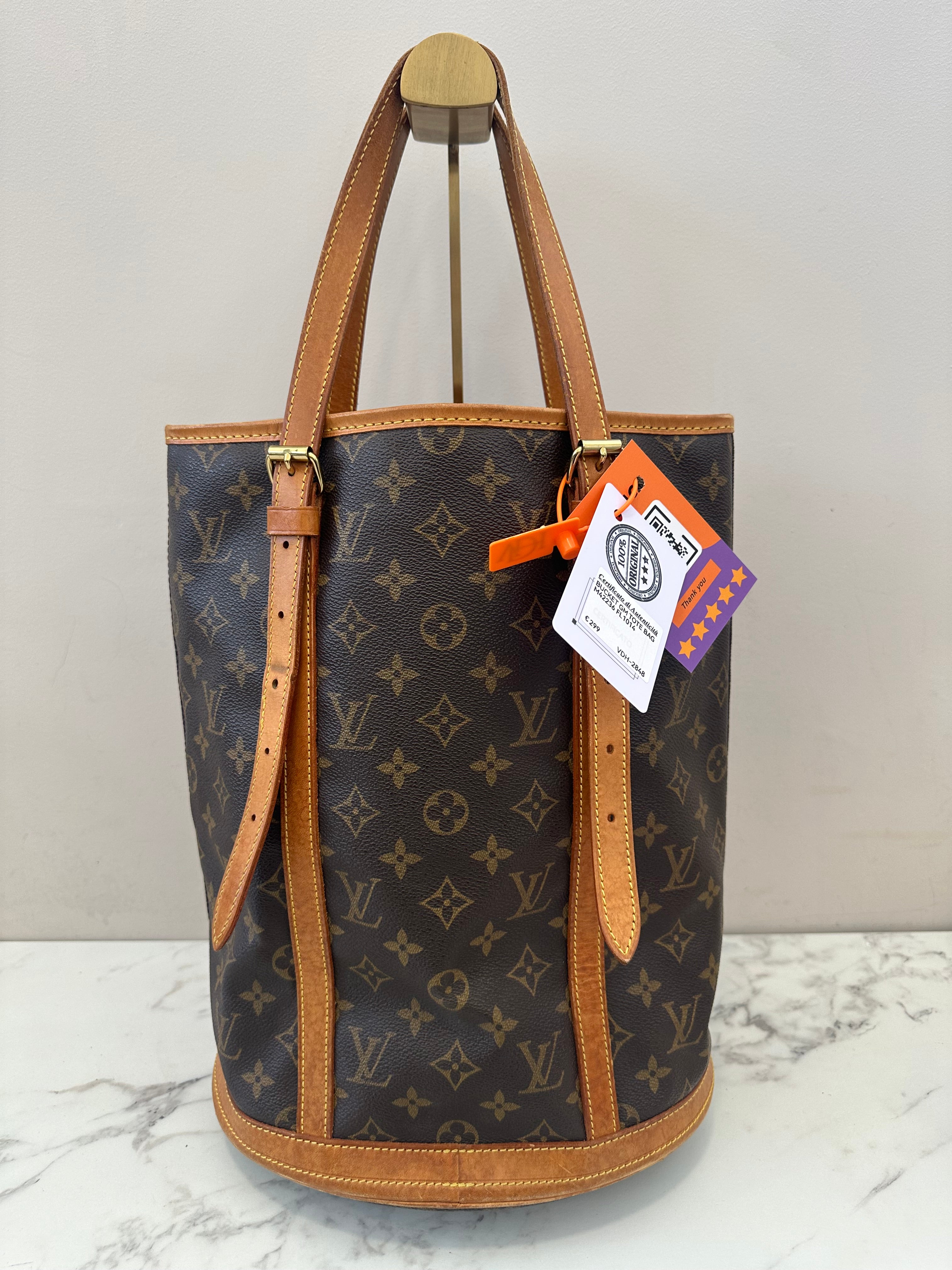 Louis Vuitton Bucket GM