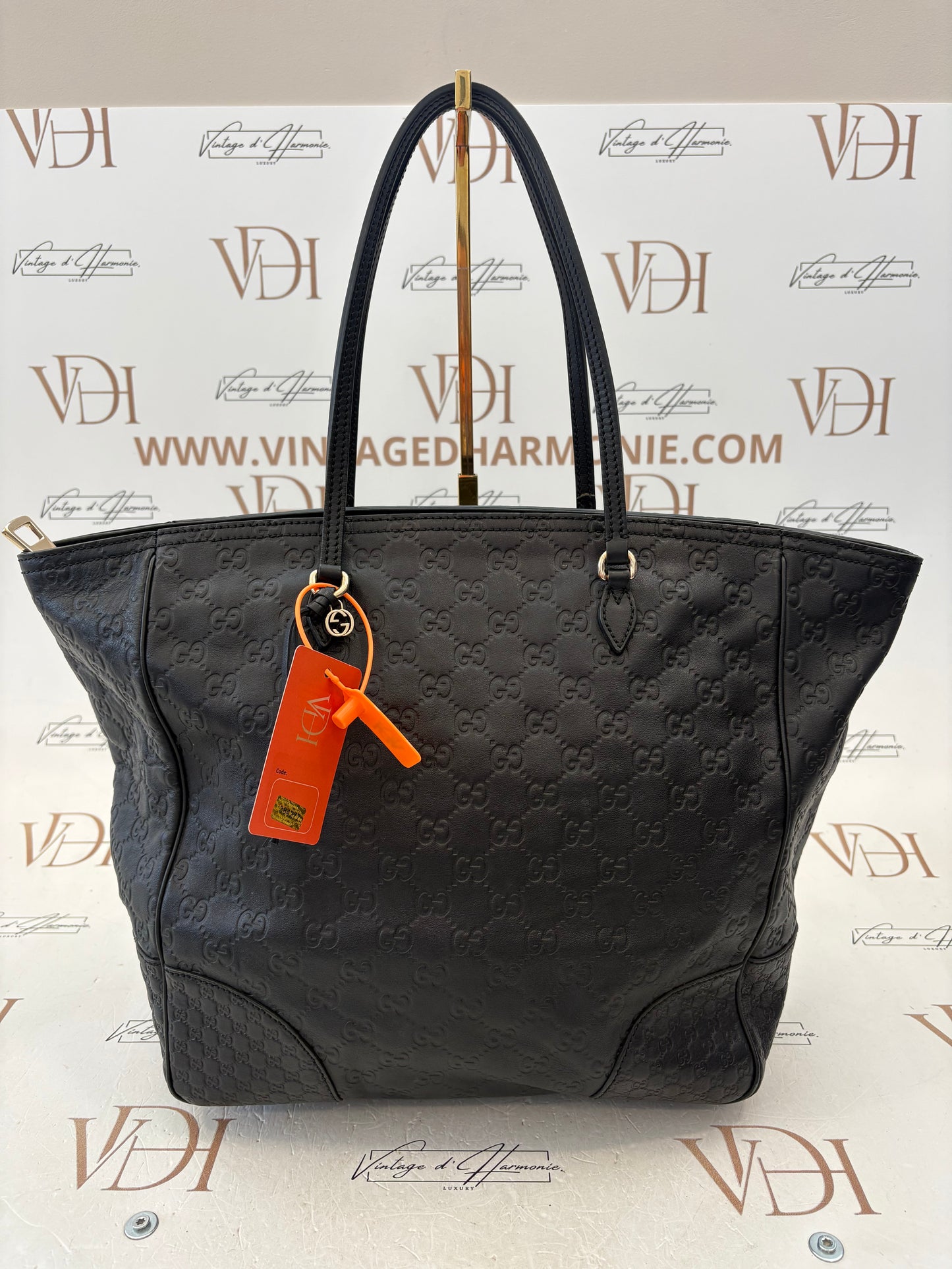 384277 - Gucci Black