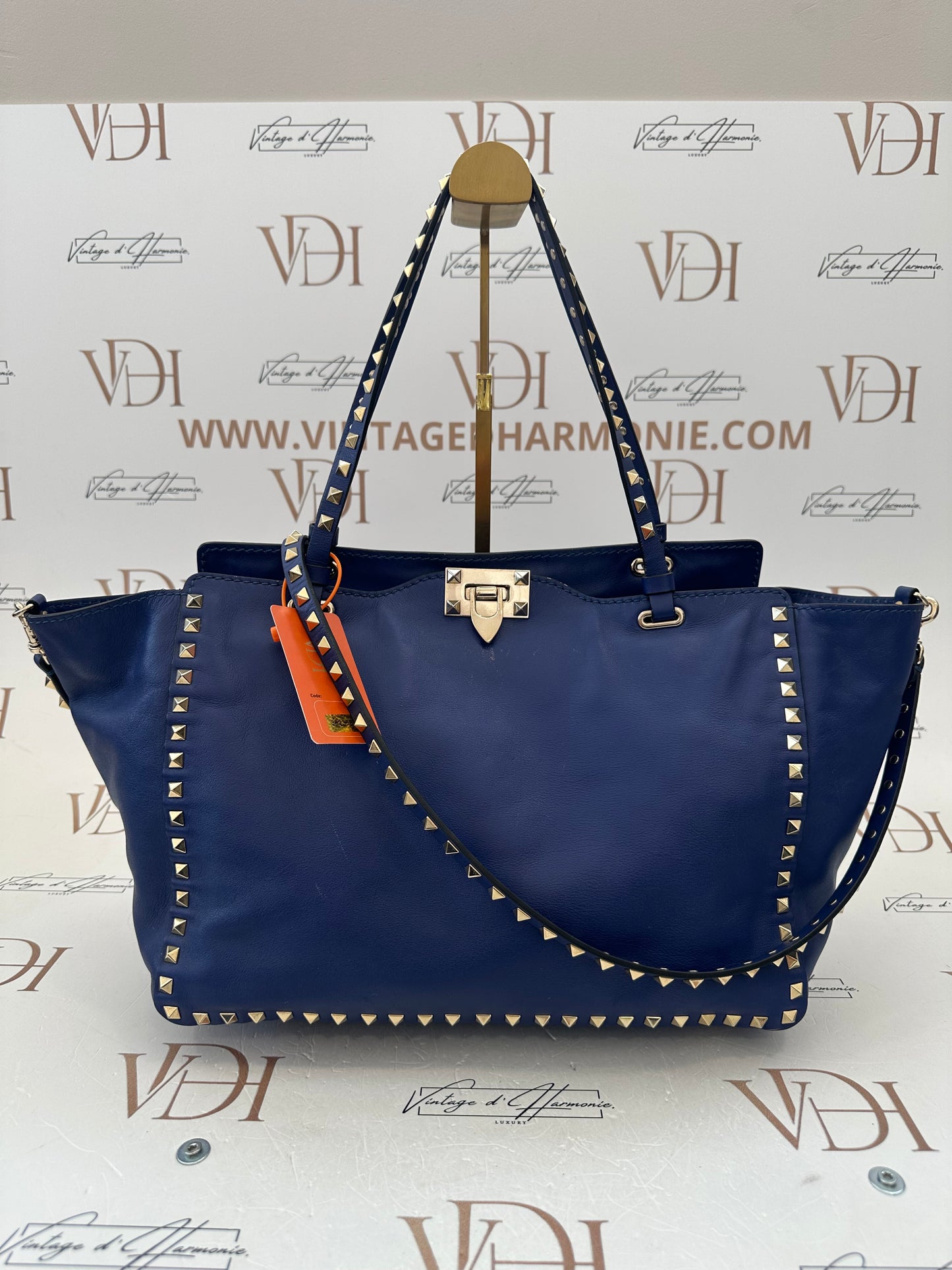 382356 - Valentino Rockstud