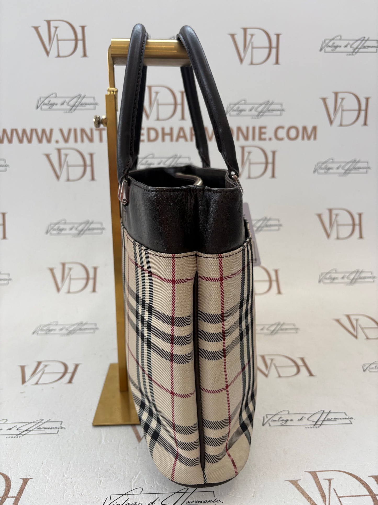 017640 - Burberry Beige Canvas