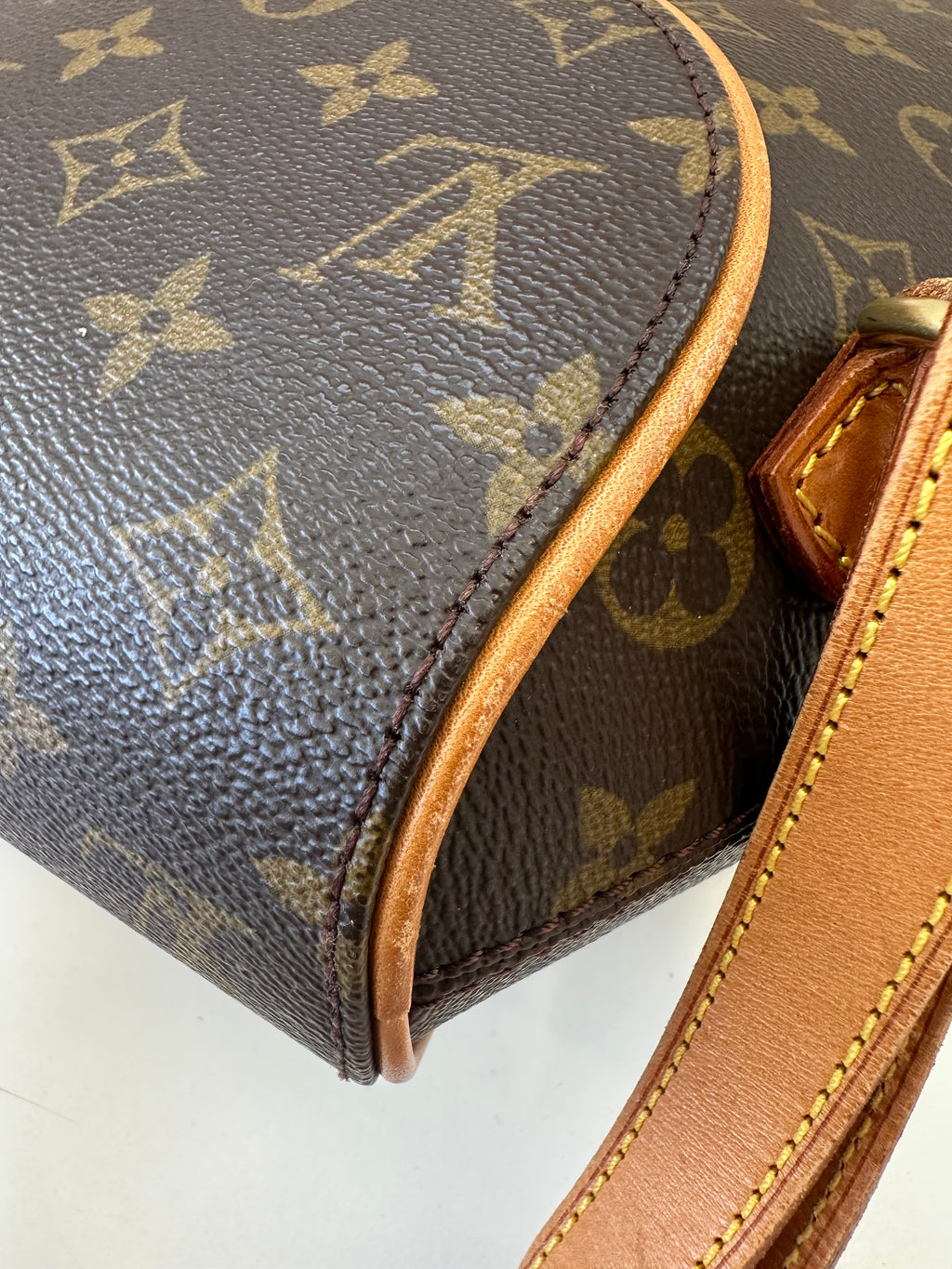 Louis Vuitton Ellipse Sac