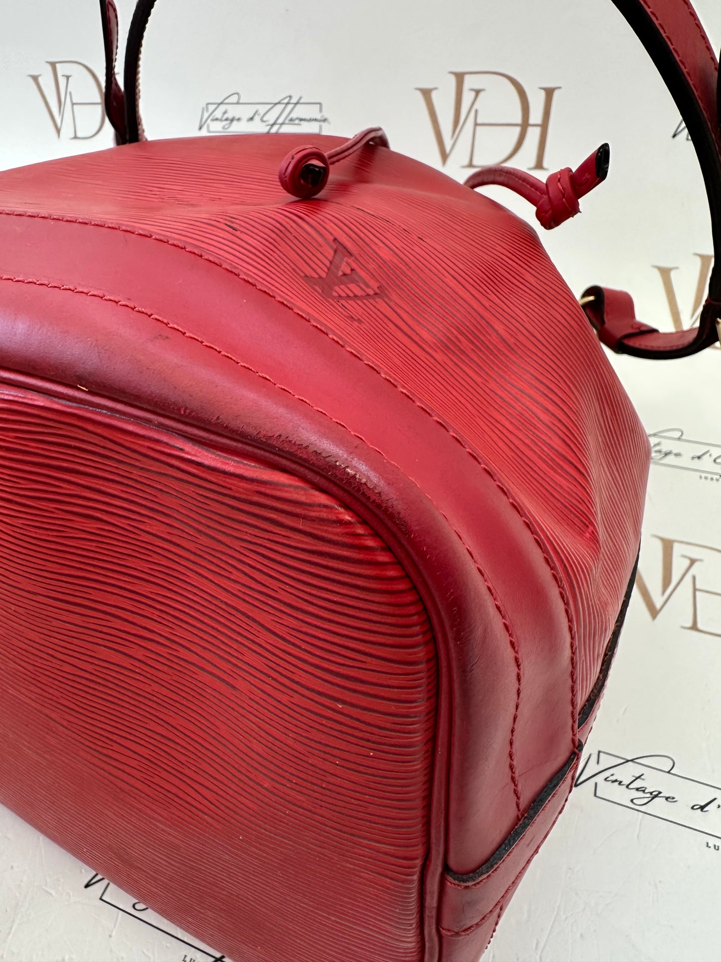 017848 - Louis Vuitton Red Epi Noè